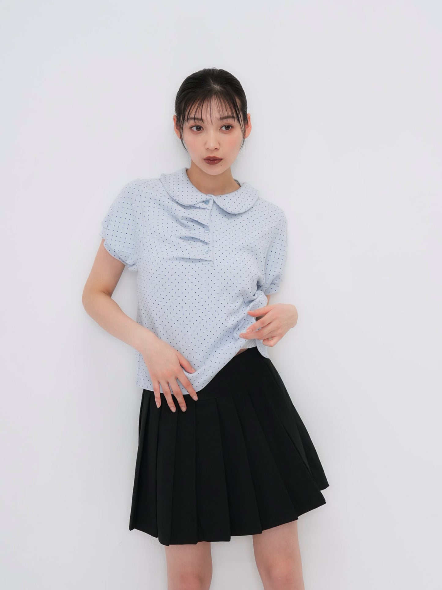 round collar puff dot tops