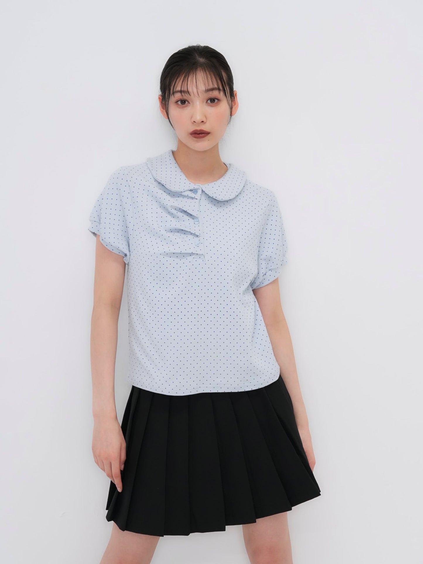 round collar puff dot tops