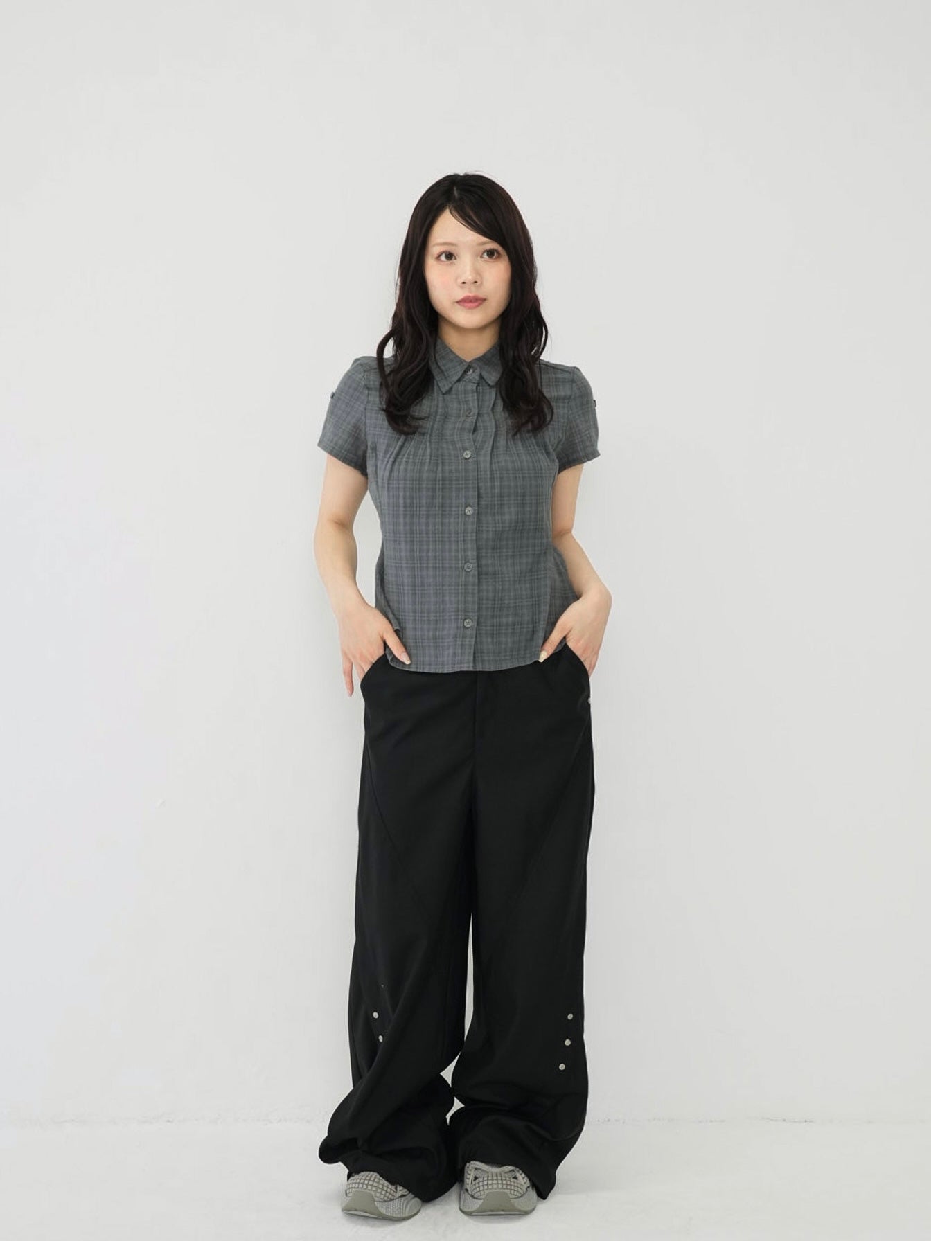 button sleeve check shirt