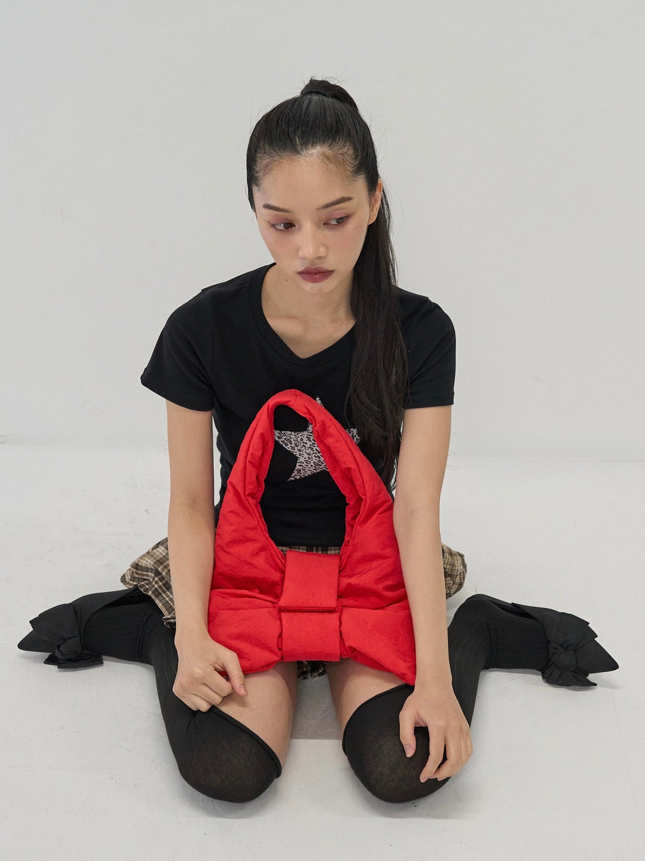 fluffy ribbon mini bag