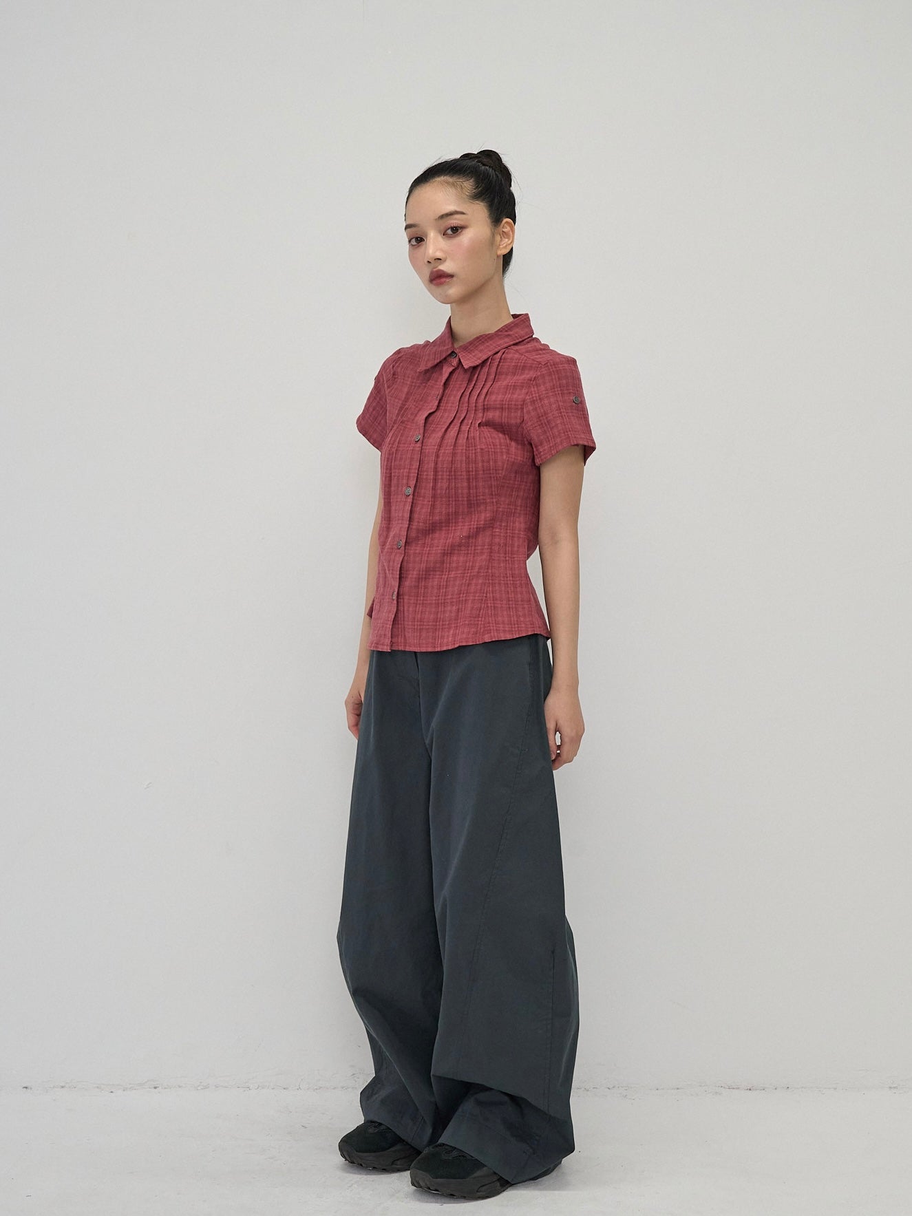 button sleeve check shirt