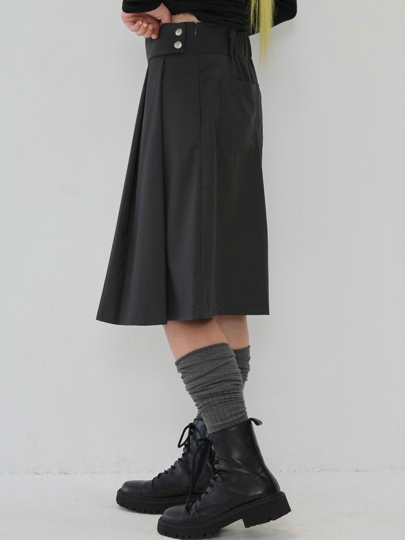 step pleats skirt