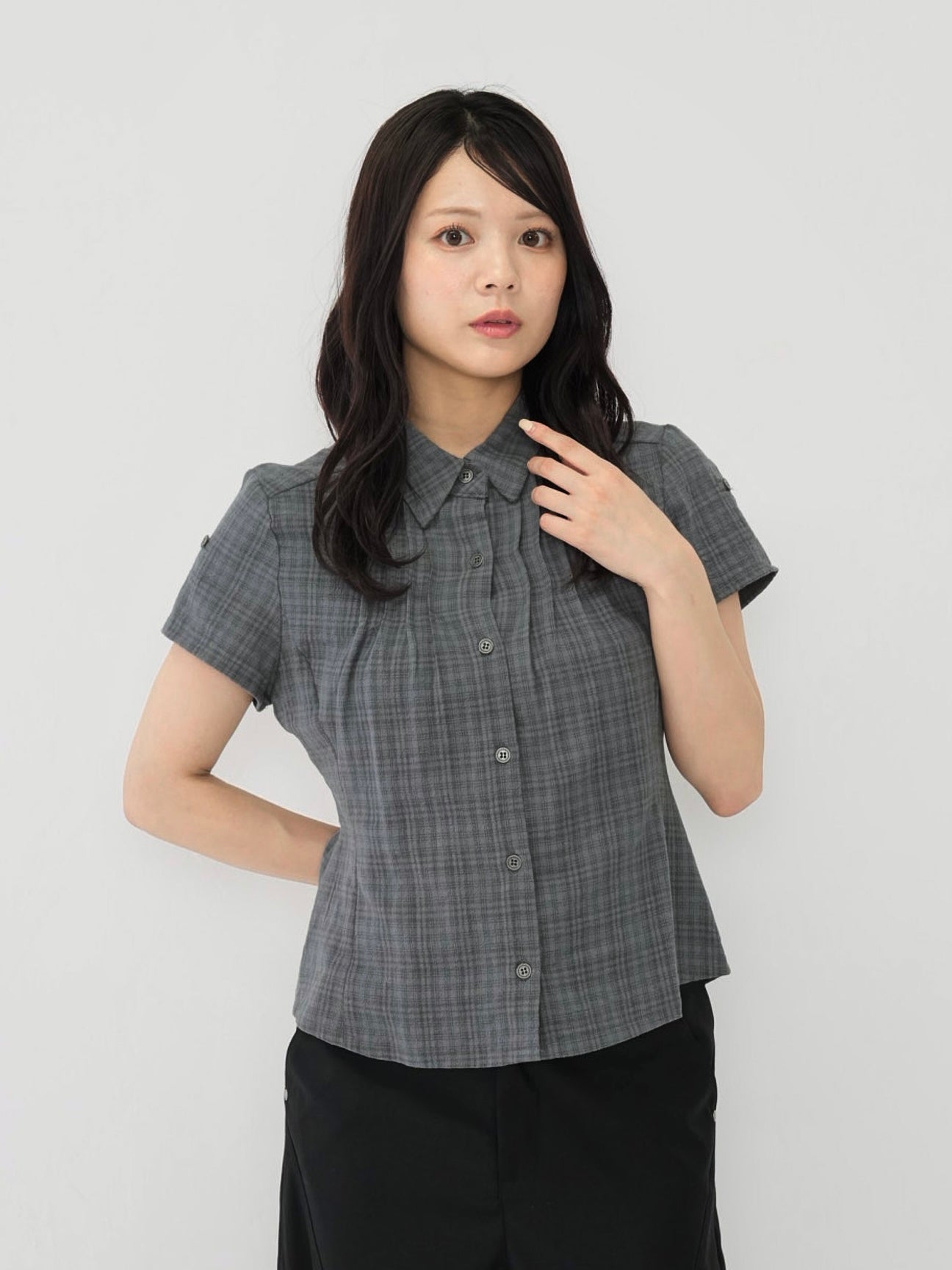 button sleeve check shirt