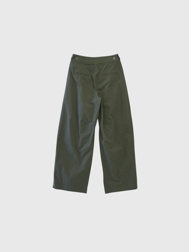adjust button balloon pants