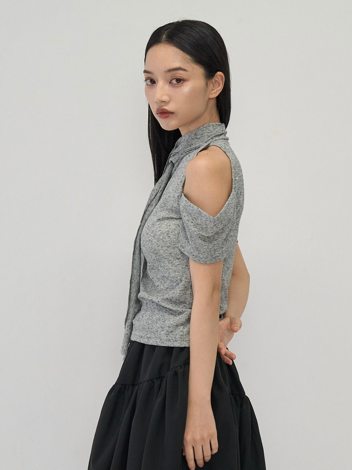 drape off shoulder tops