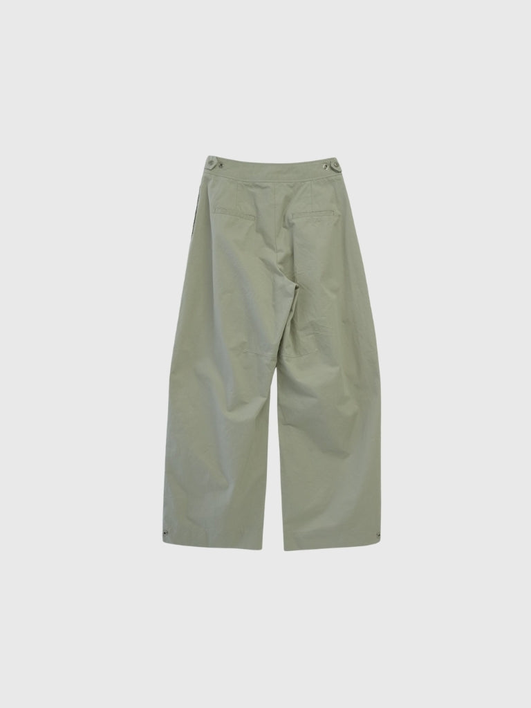 adjust button balloon pants