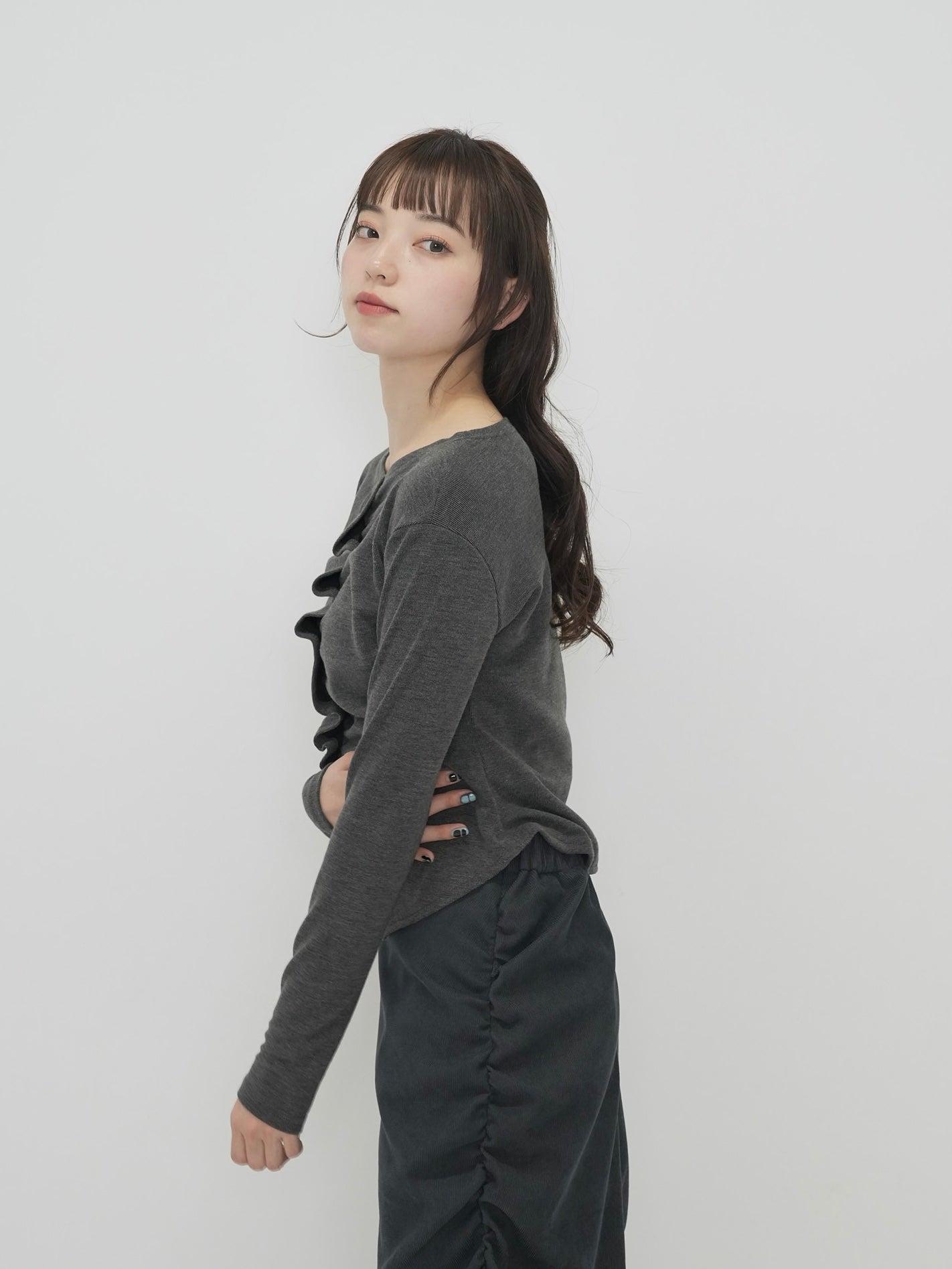 asymmetry frill blouse t