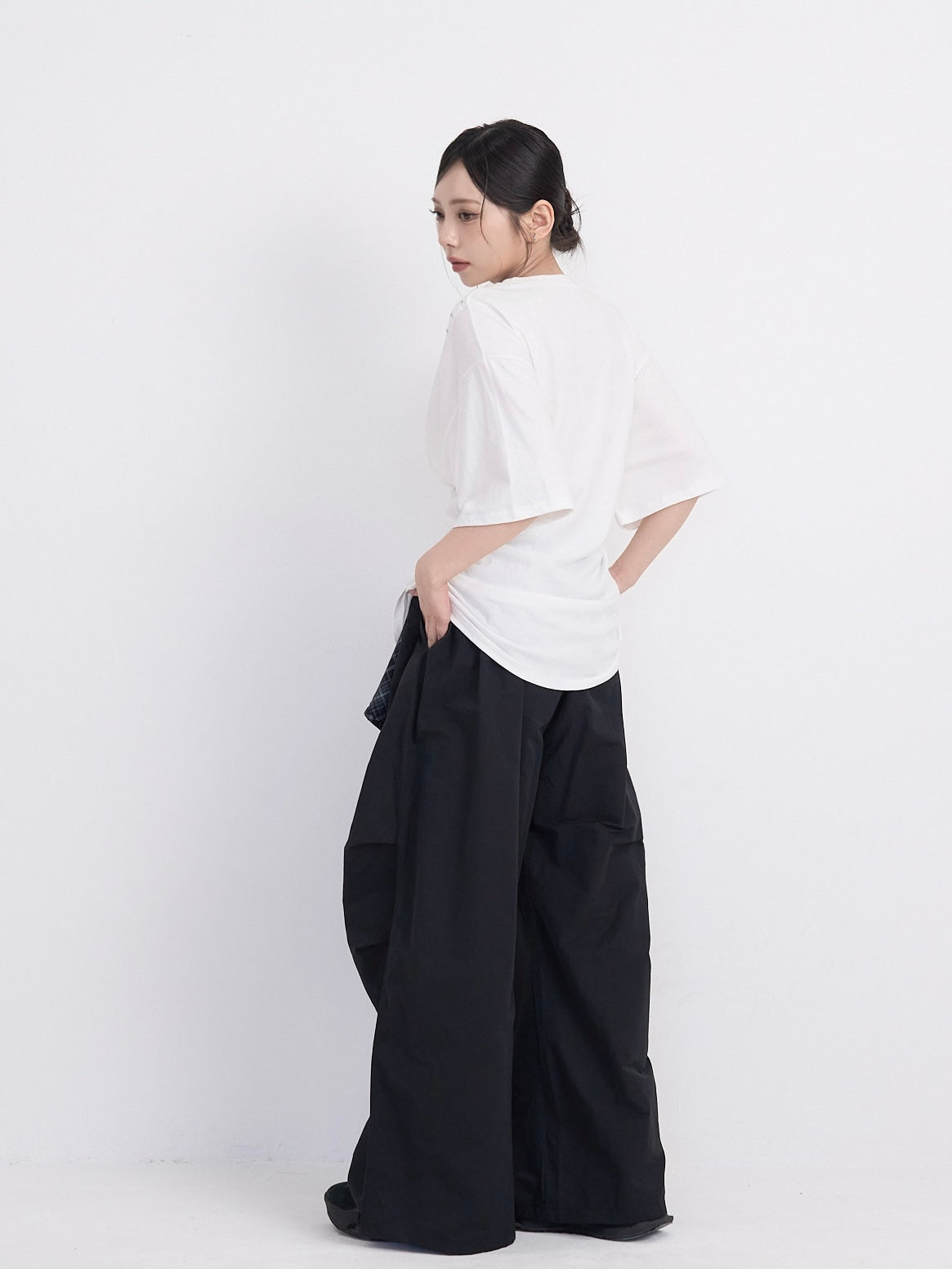 check loop wide pants