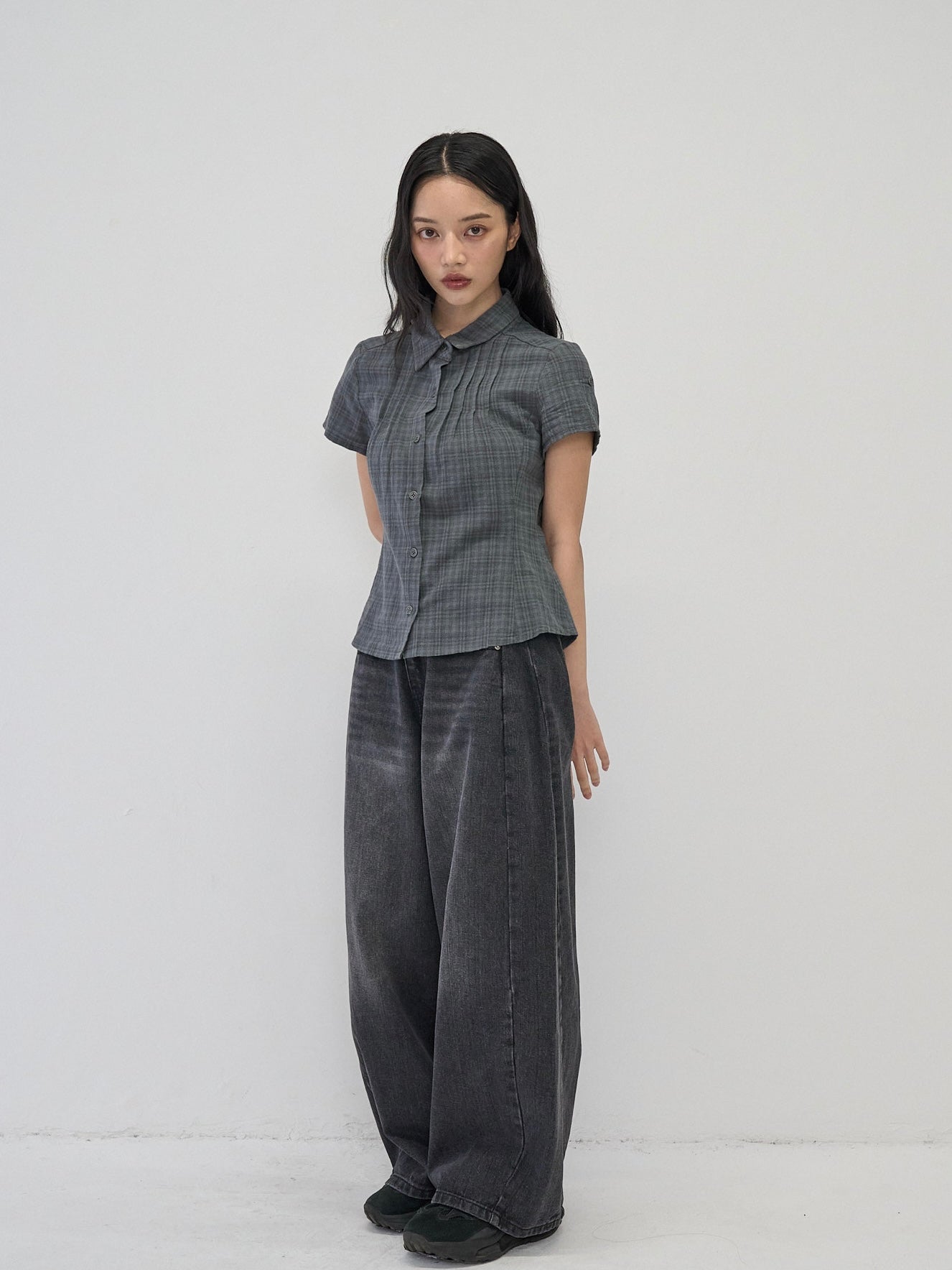 button sleeve check shirt