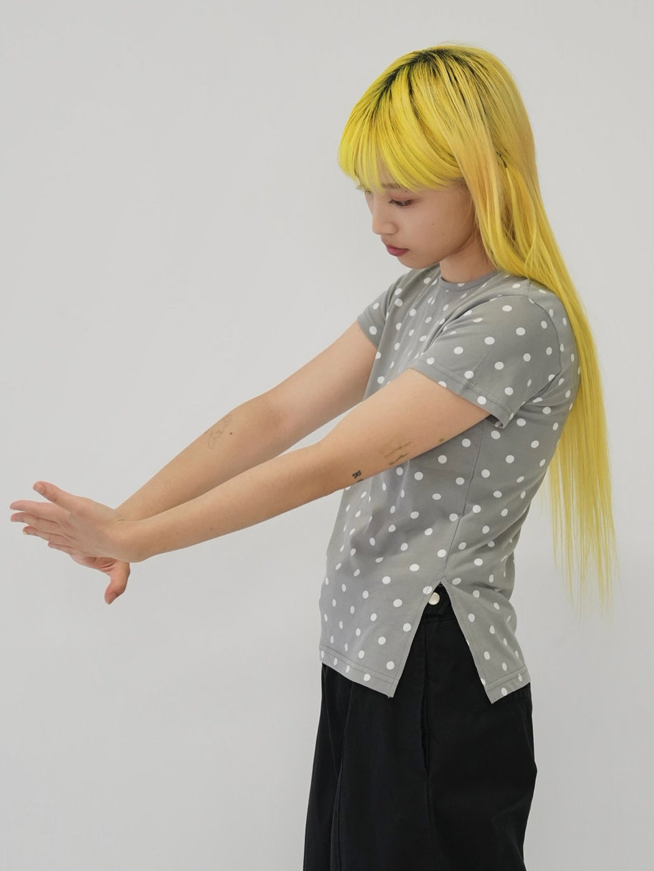 sideslit dot tops