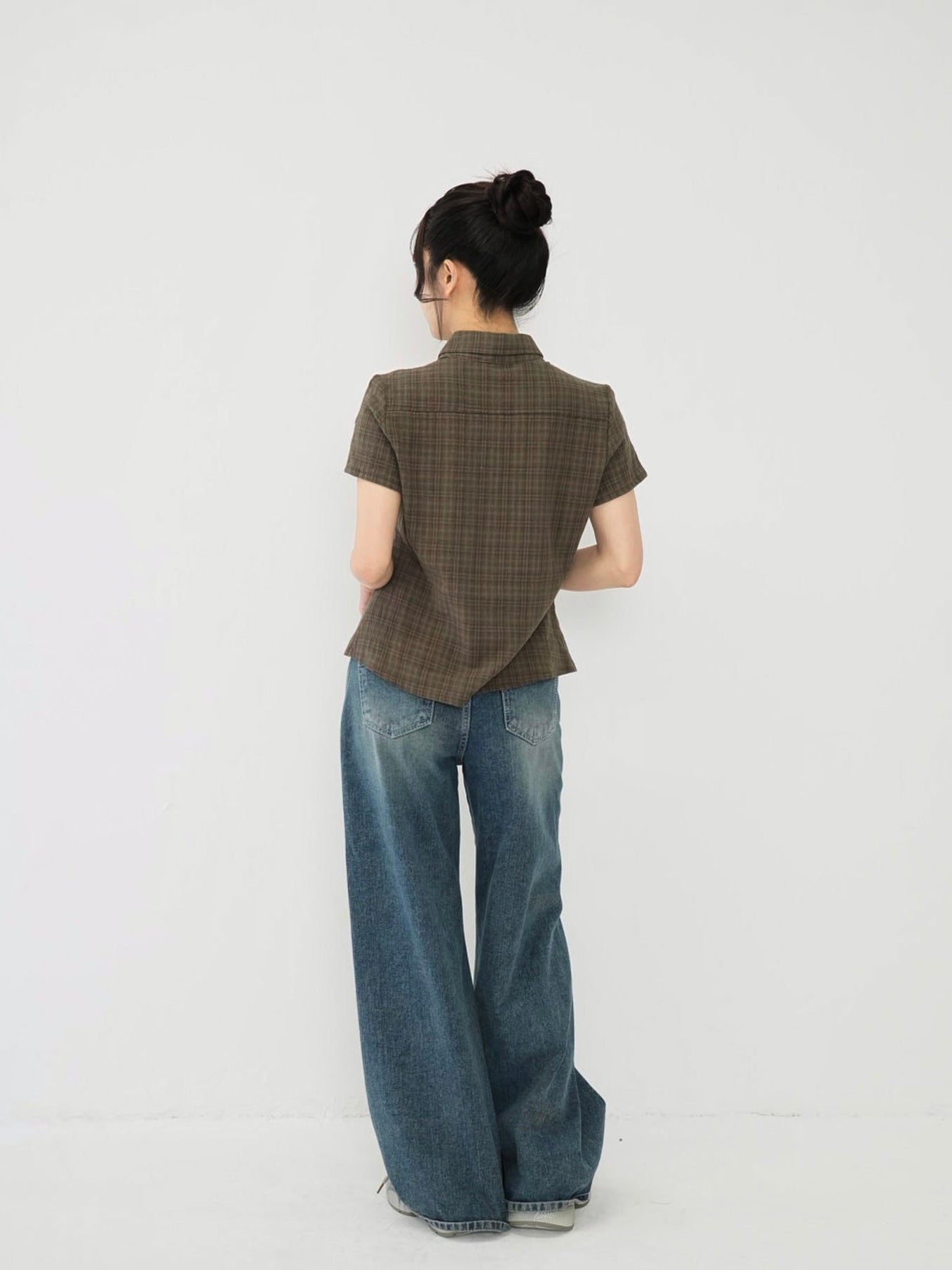 button sleeve check shirt