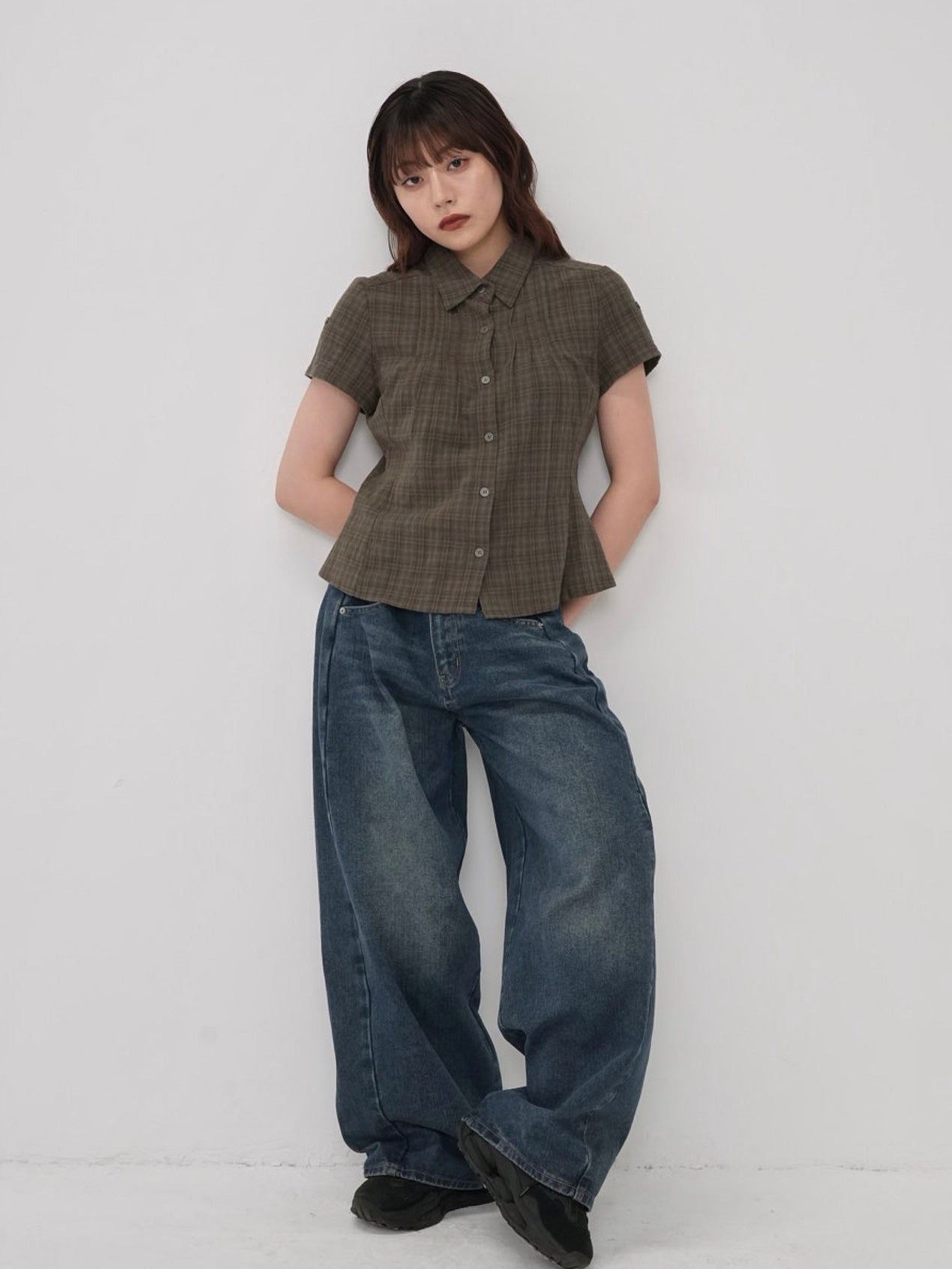 button sleeve check shirt