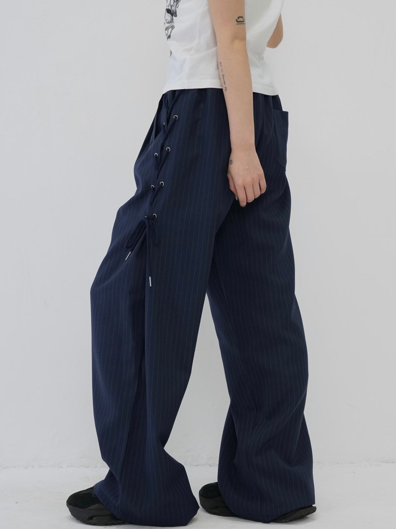 stripe side ribbon wide pants