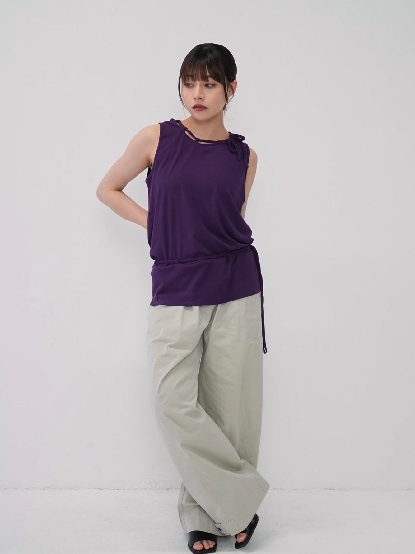 cutout design tank top