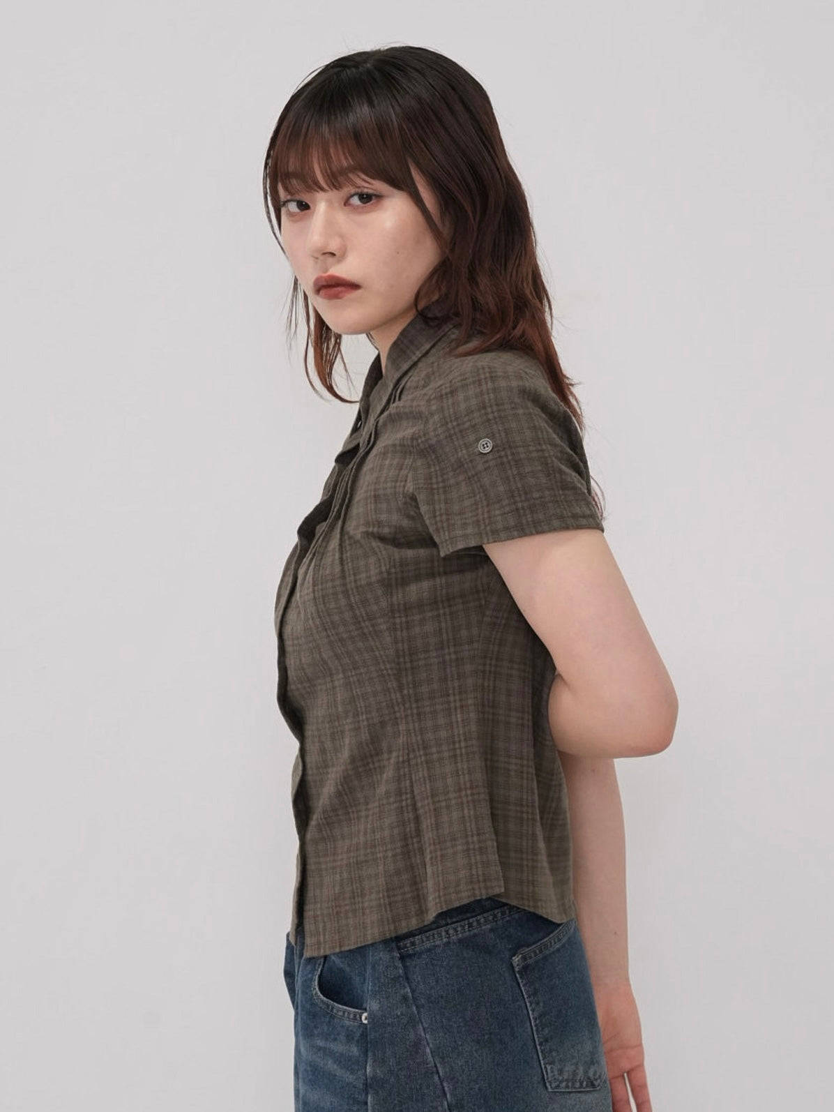 button sleeve check shirt