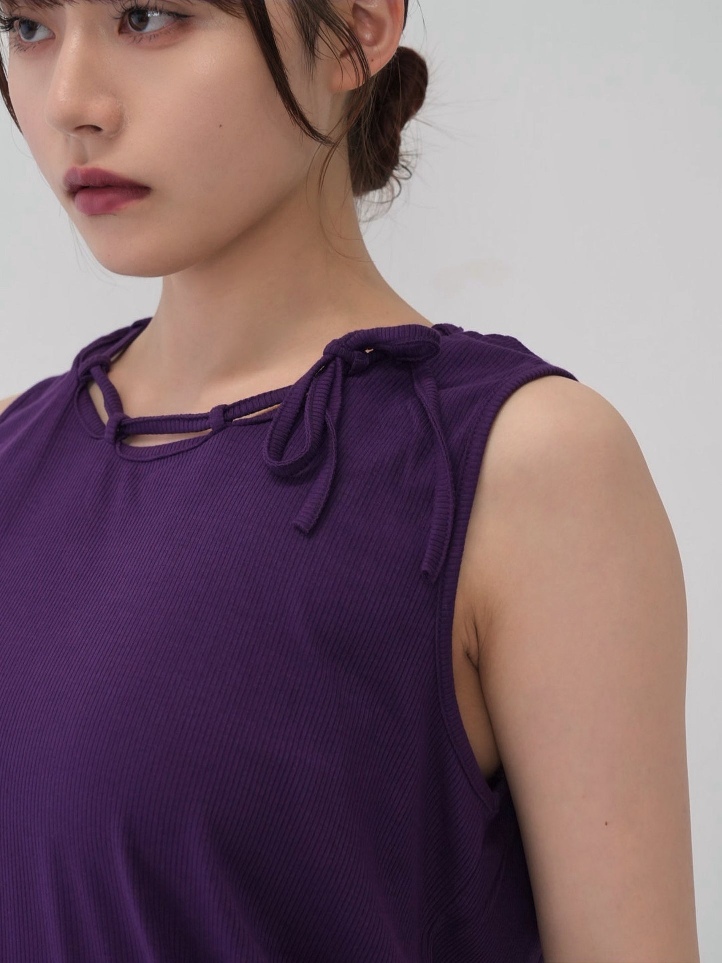 cutout design tank top