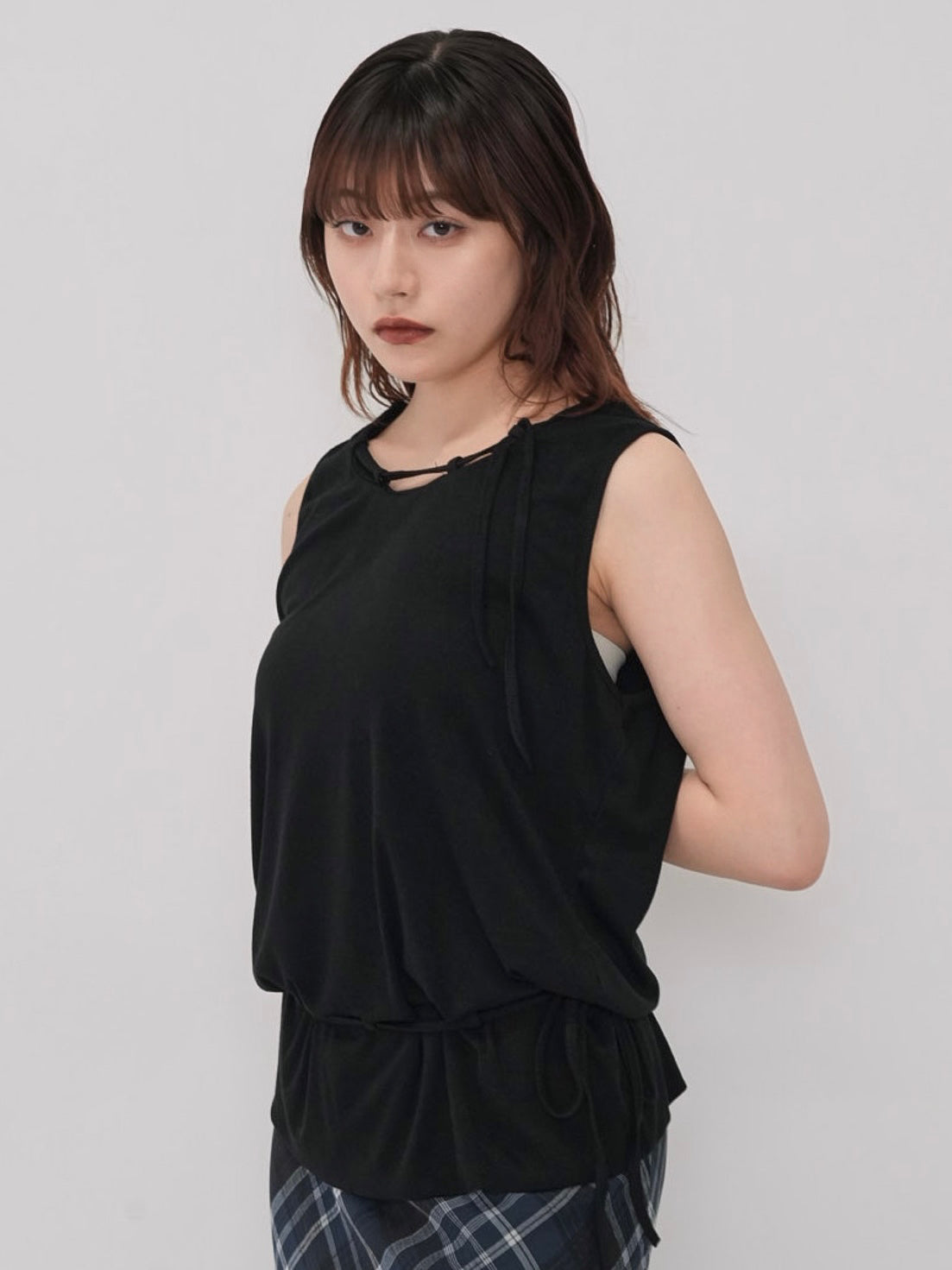 cutout design tank top
