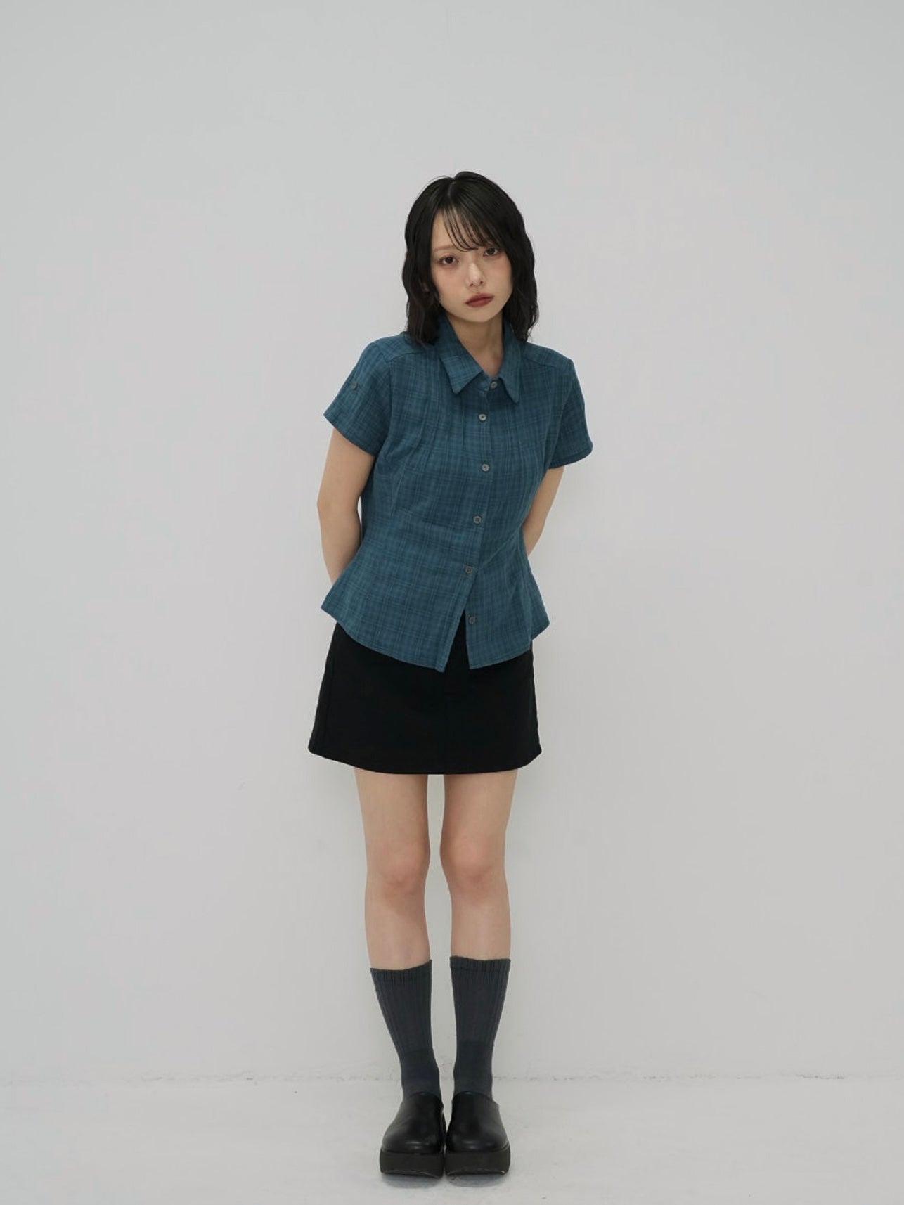 button sleeve check shirt