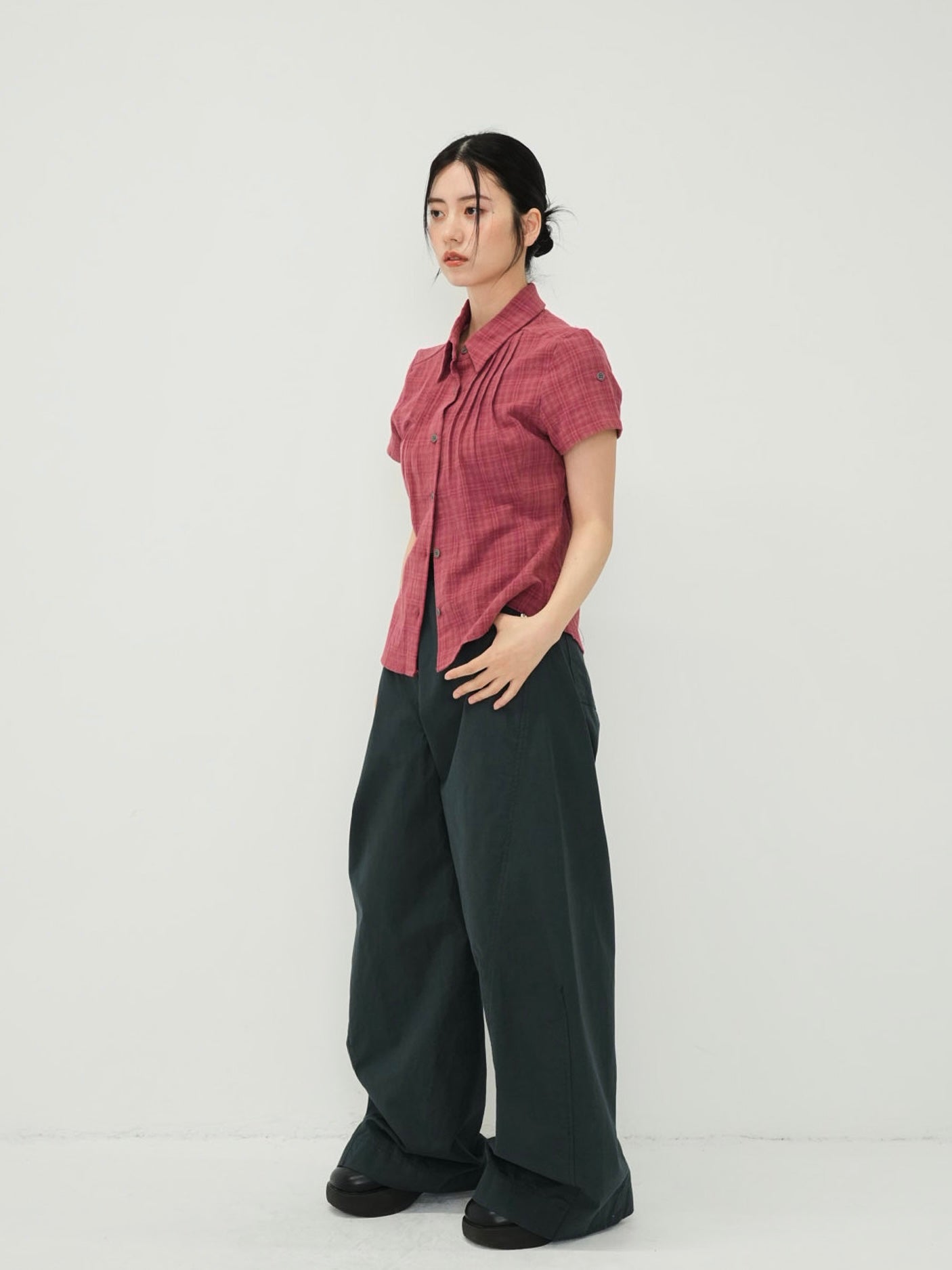 button sleeve check shirt