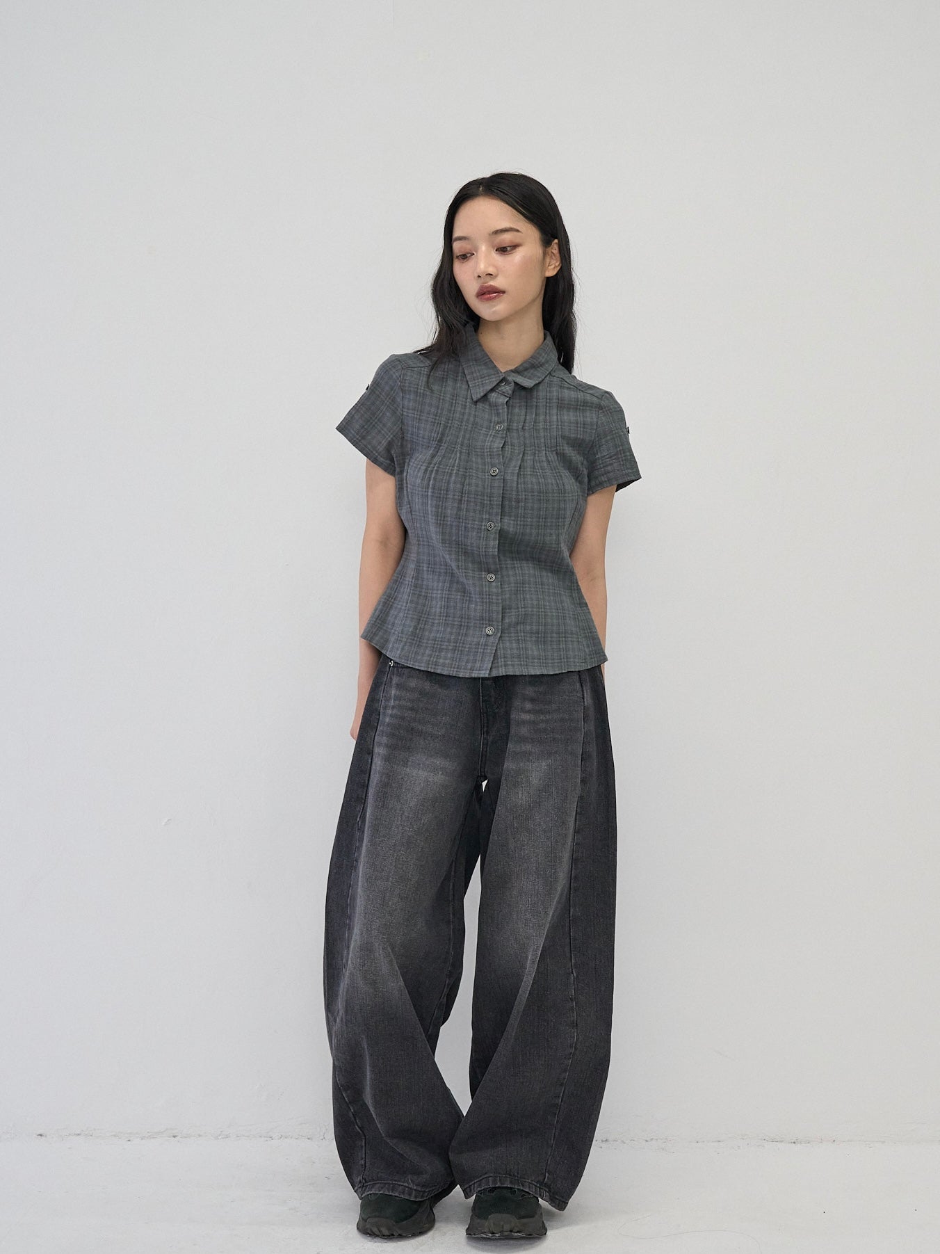 button sleeve check shirt