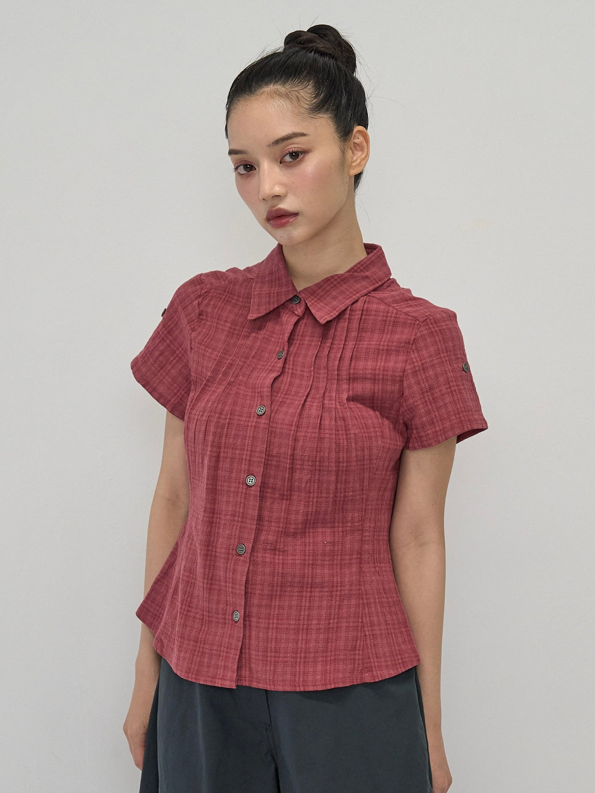 button sleeve check shirt