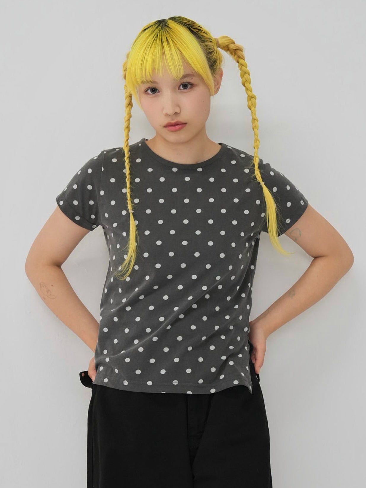 sideslit dot tops