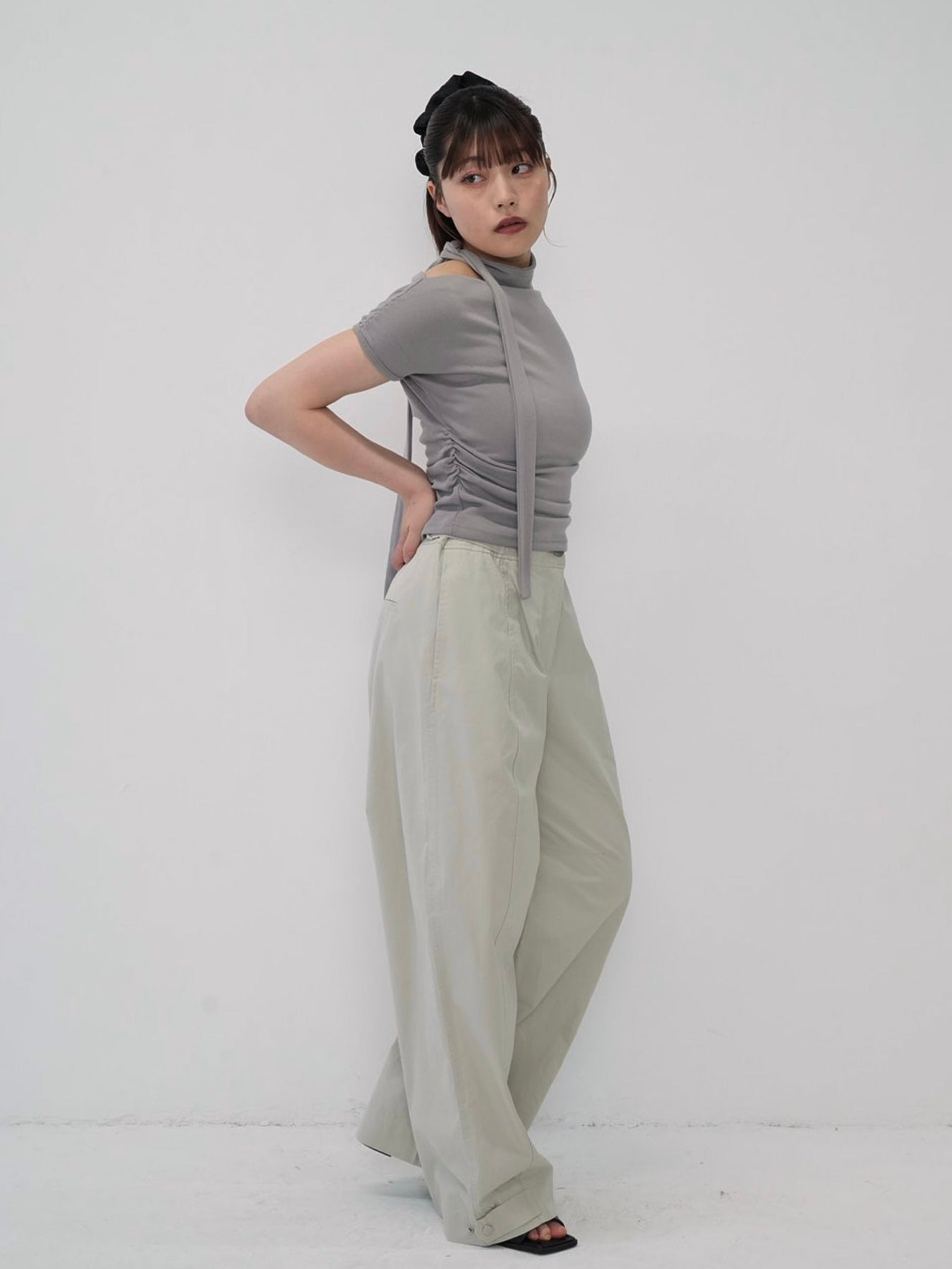 adjust button balloon pants