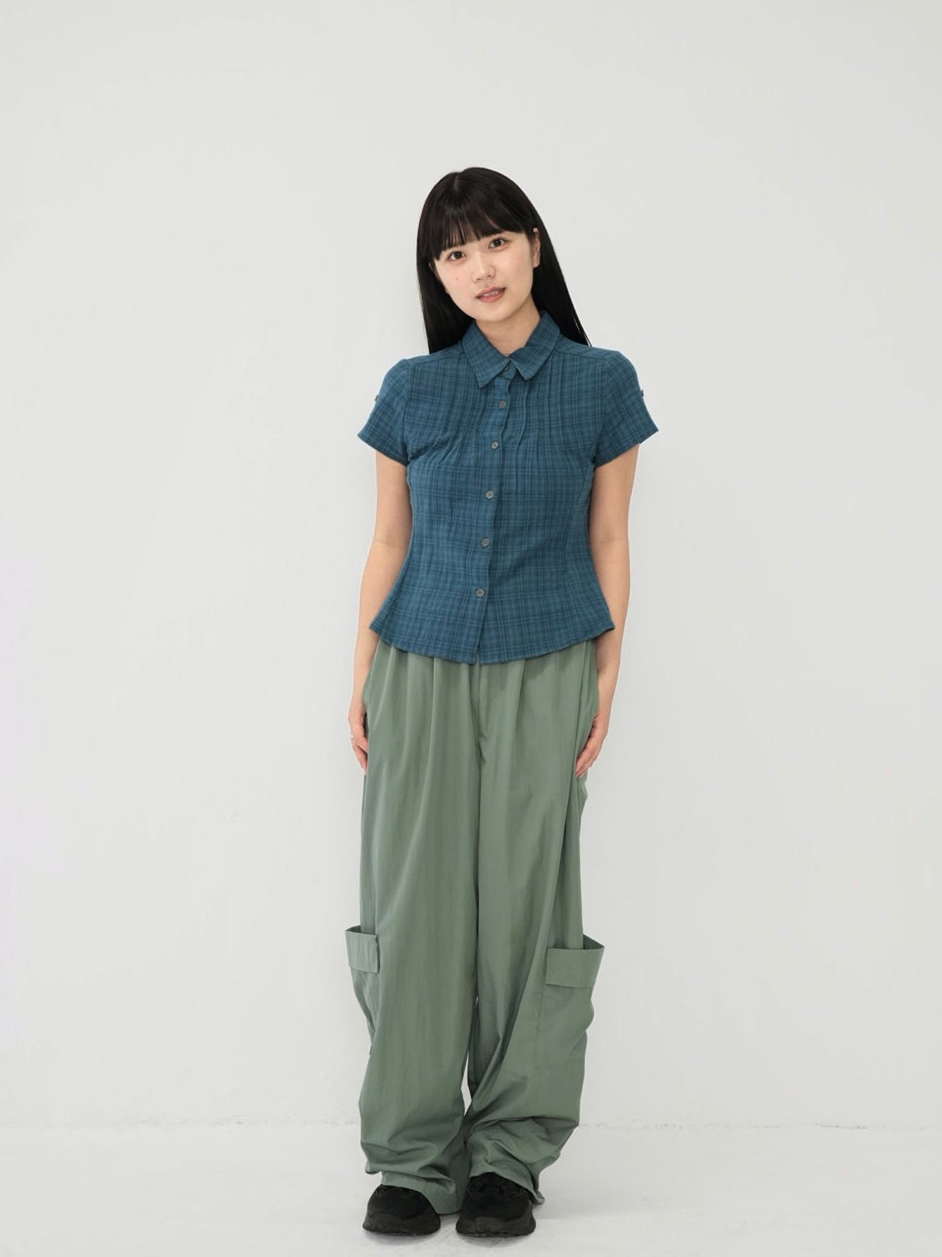 button sleeve check shirt