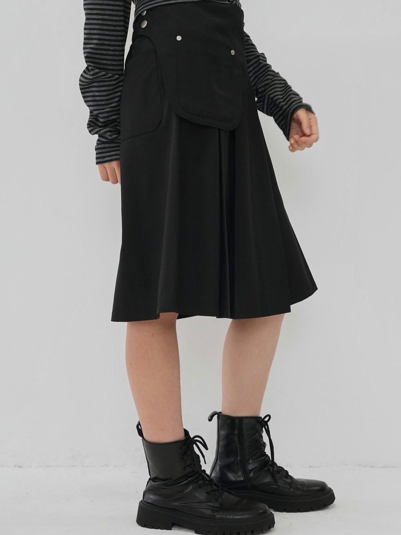 step pleats skirt