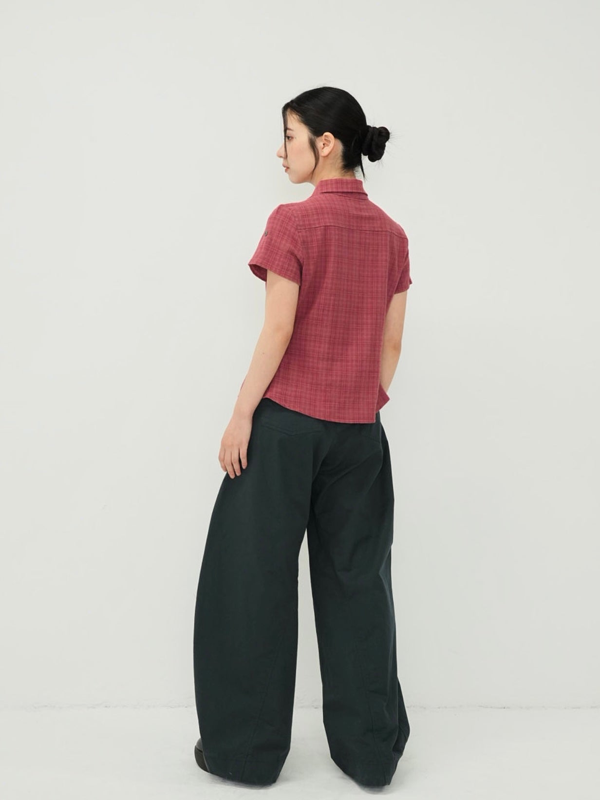 button sleeve check shirt