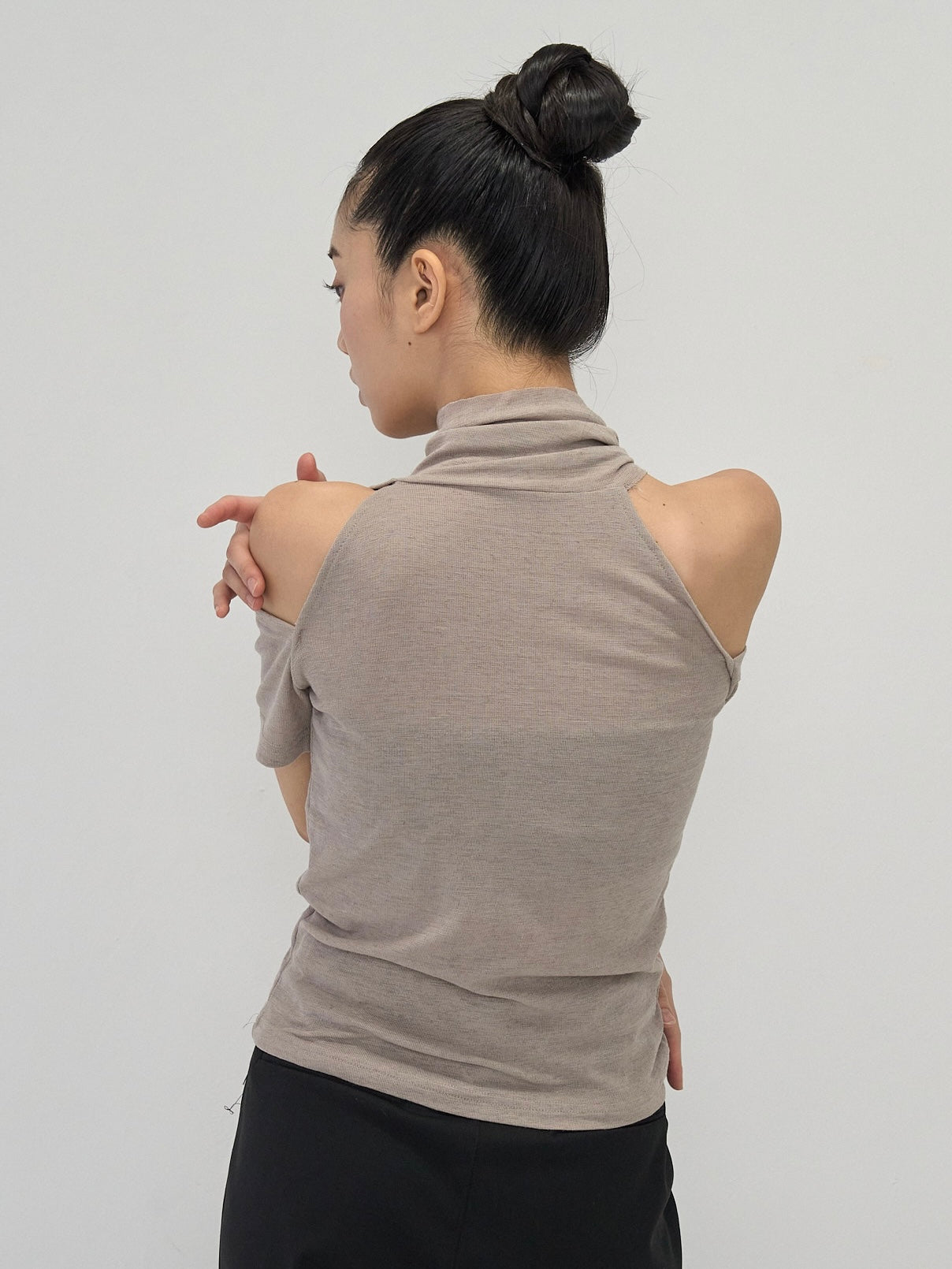 drape off shoulder tops