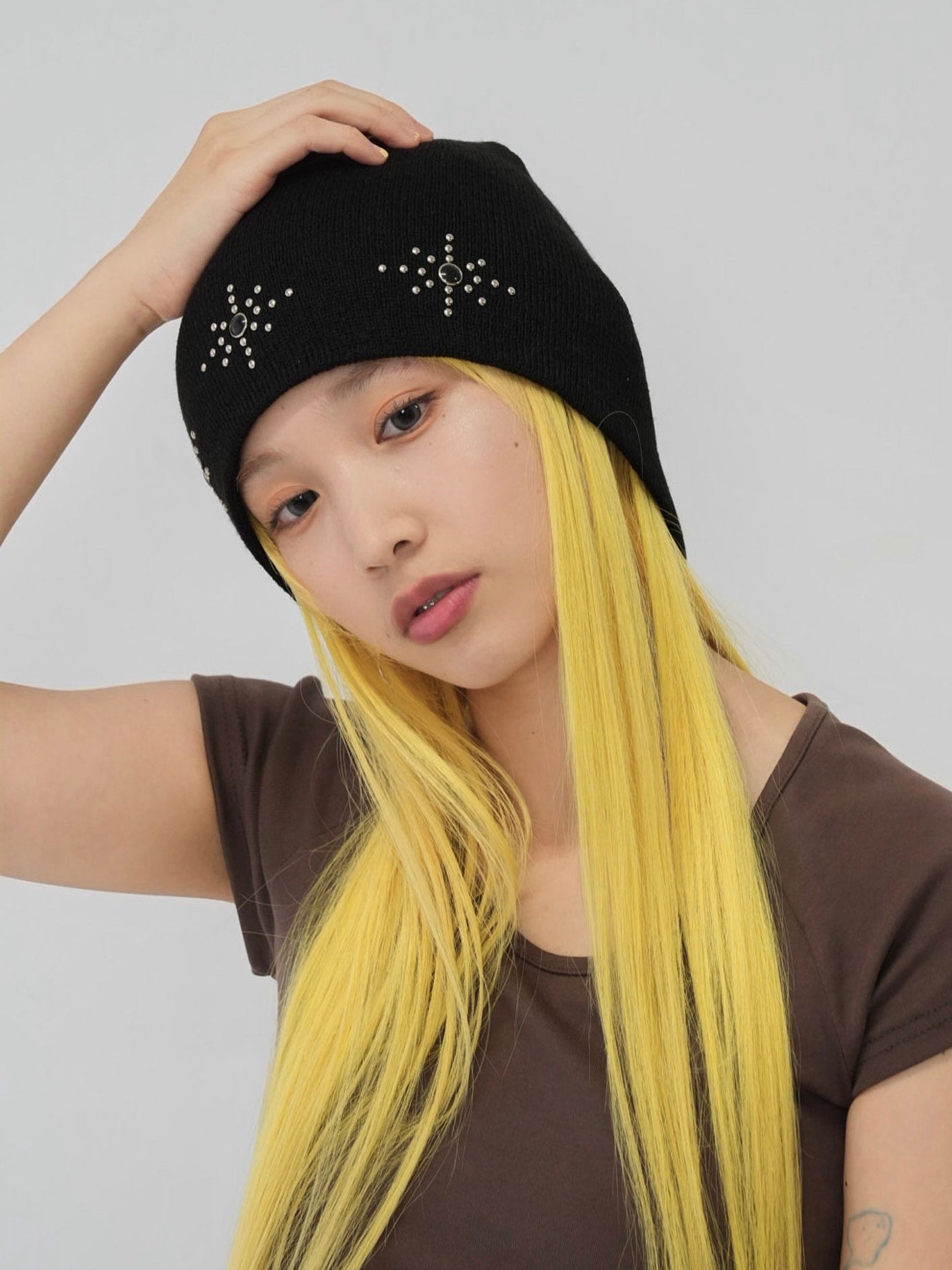 nova star stud beanie