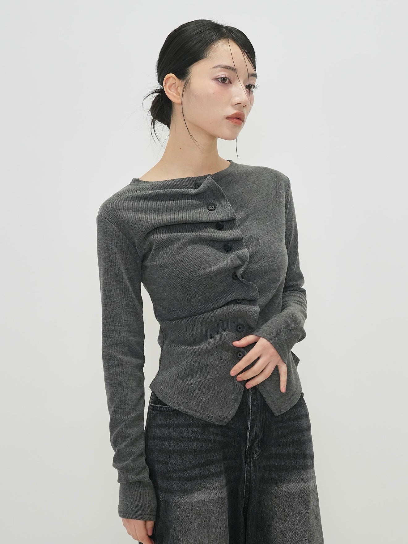 asymmetry frill blouse t