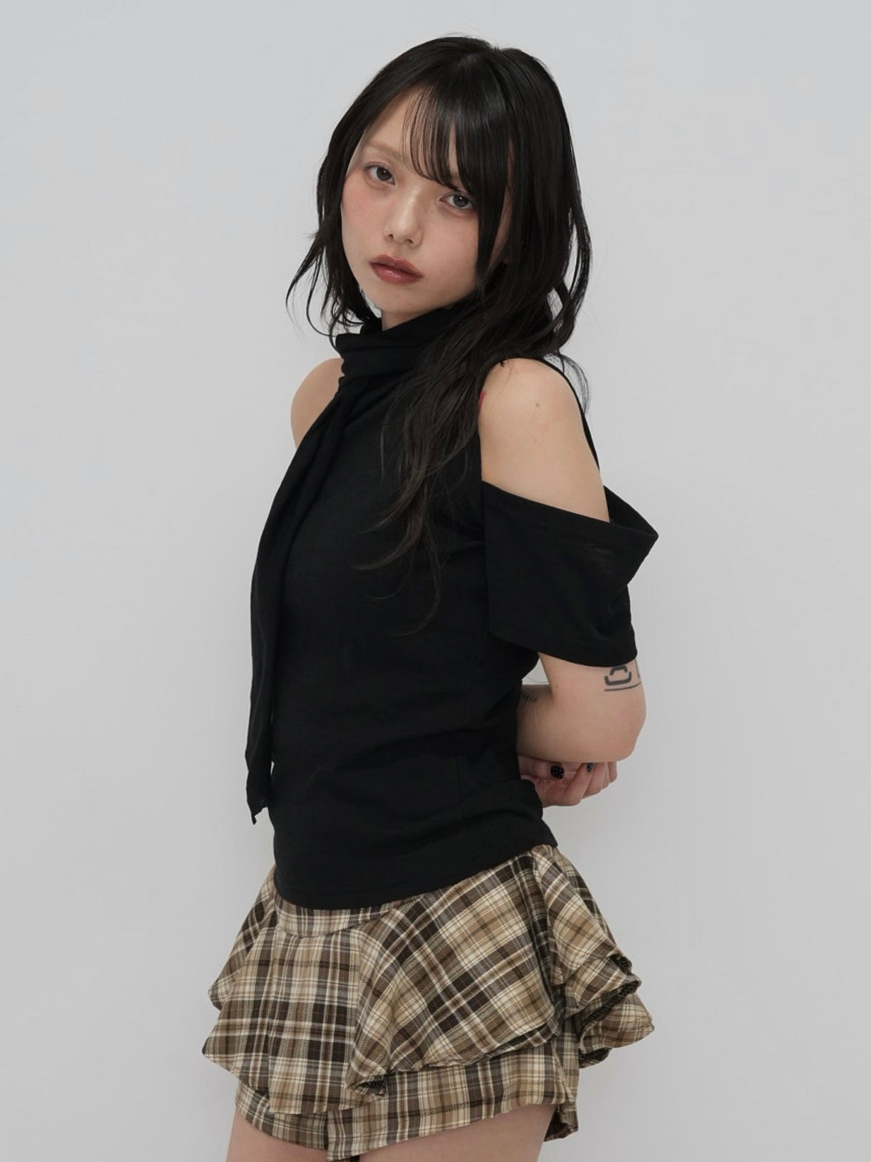 drape off shoulder tops