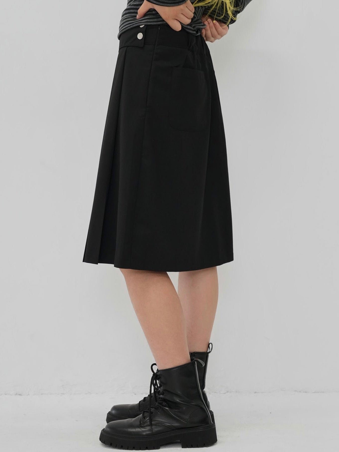 step pleats skirt