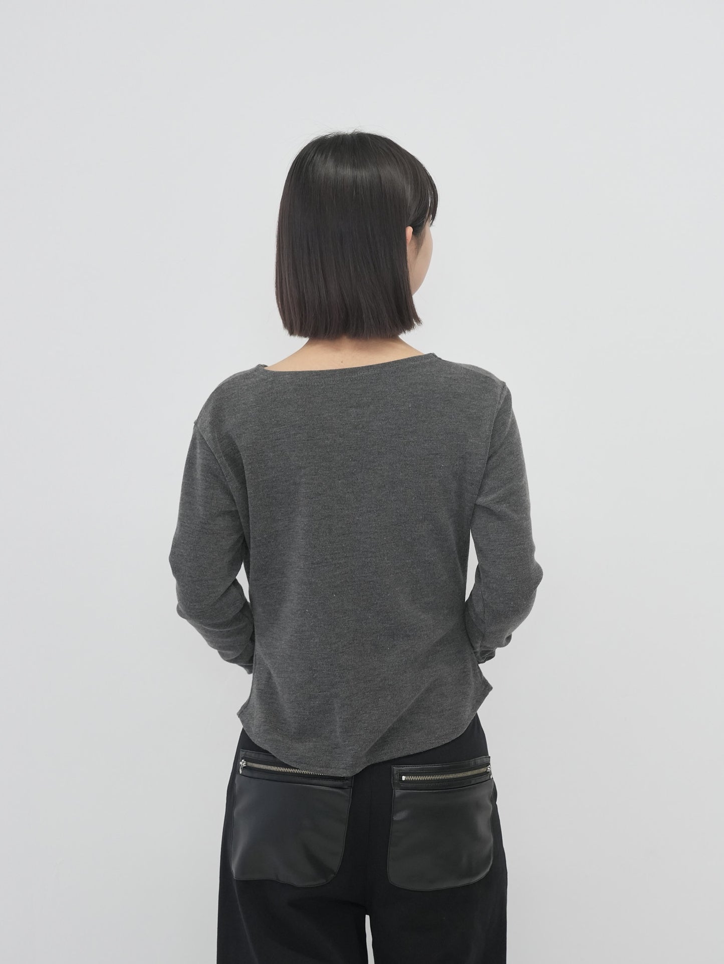 asymmetry frill blouse t