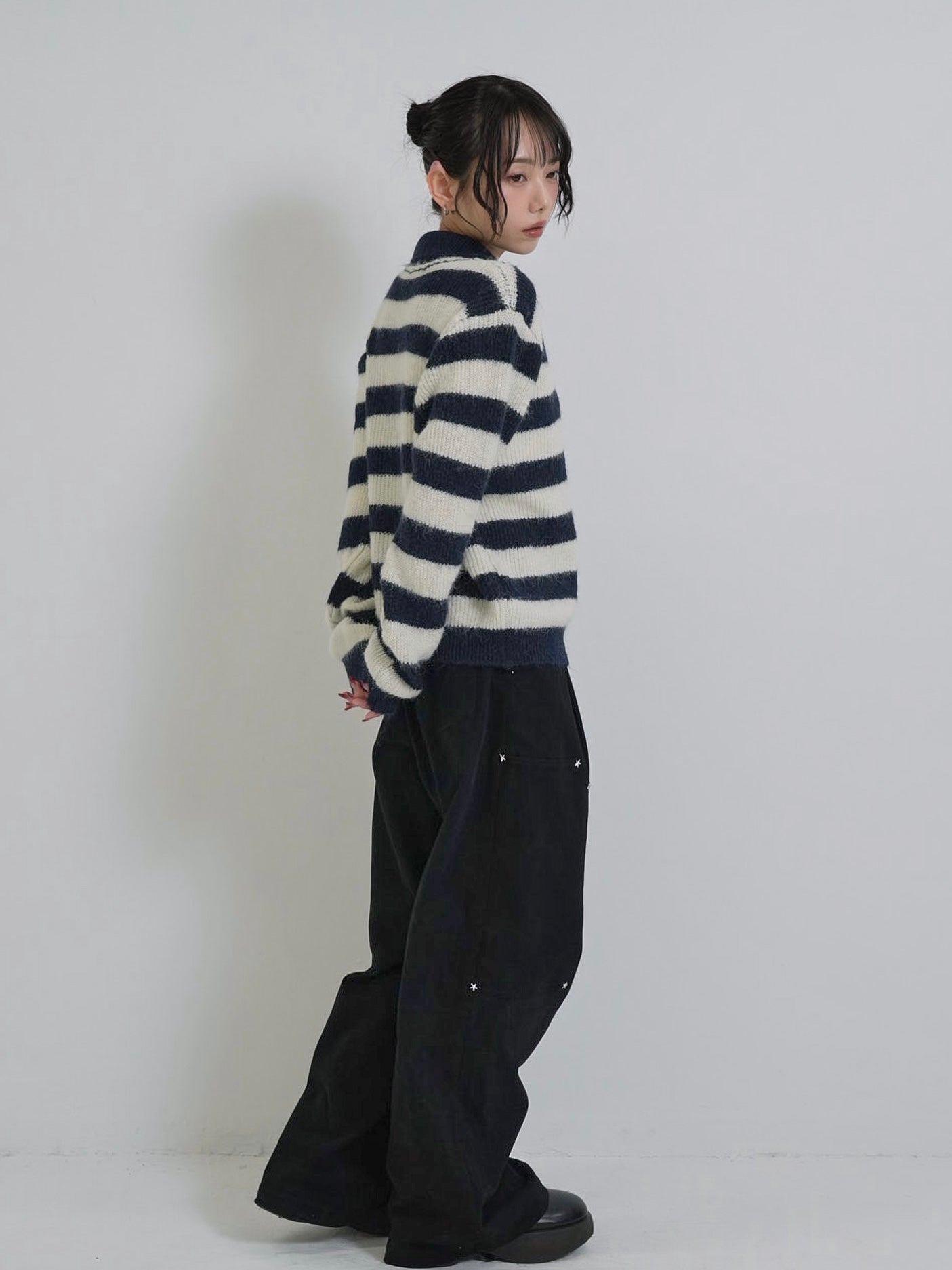 border color knit cardigan