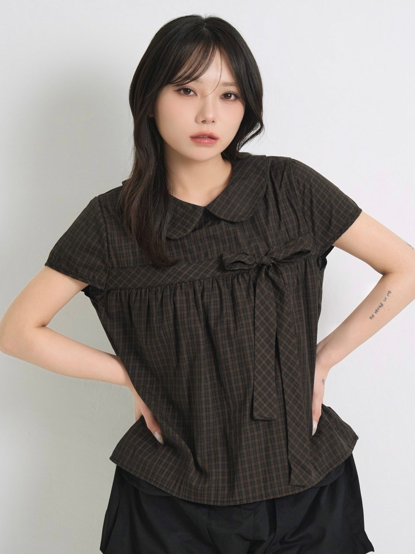 collar check blouse