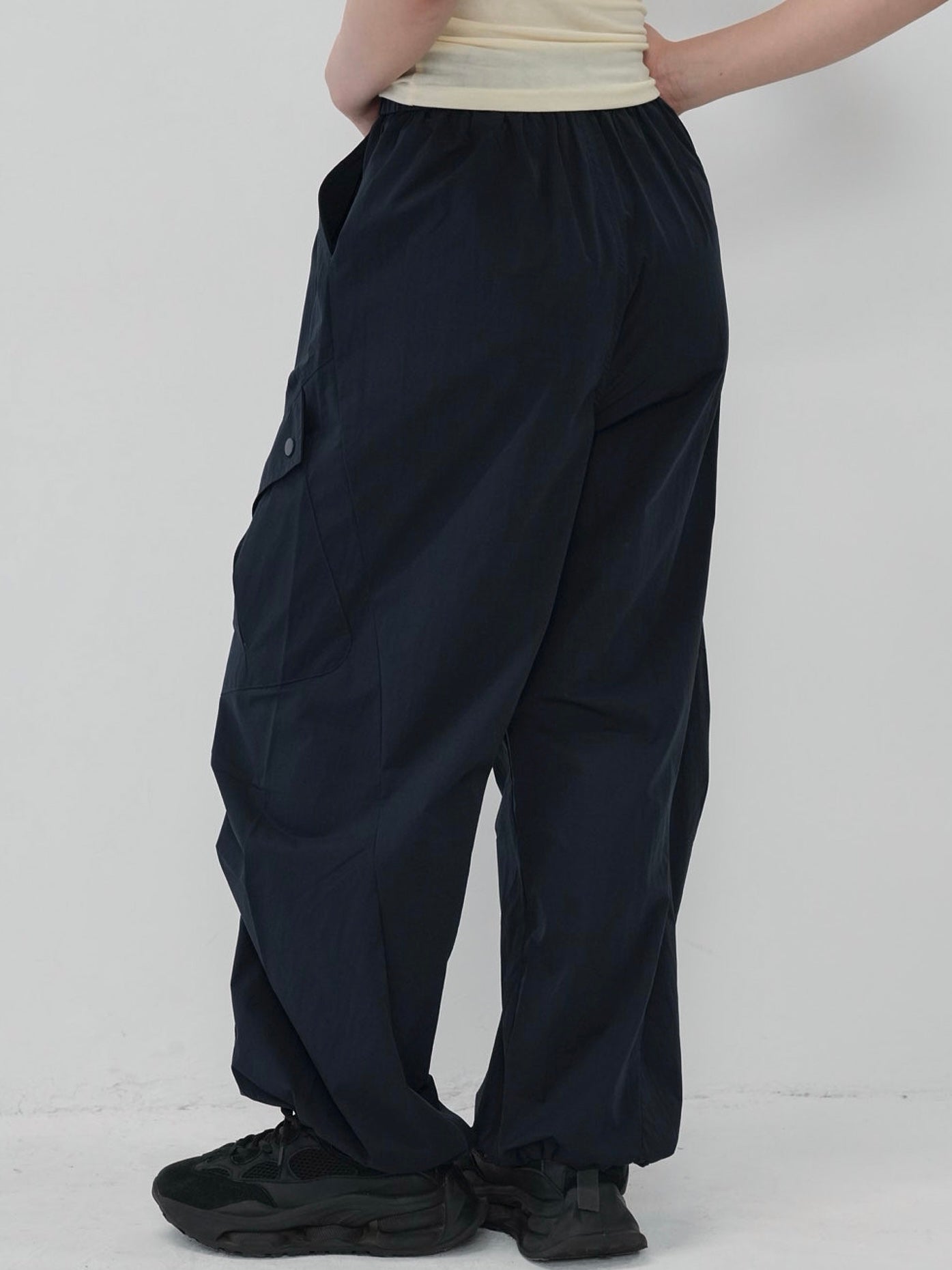 accent string pants