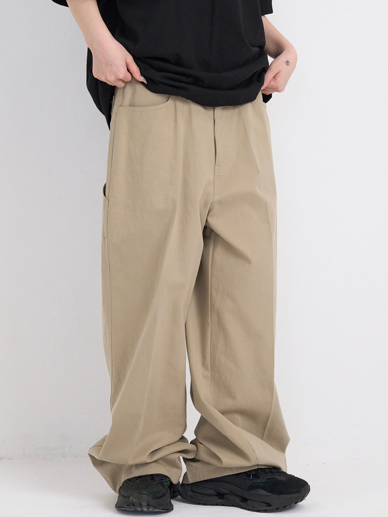 dot pocket pants