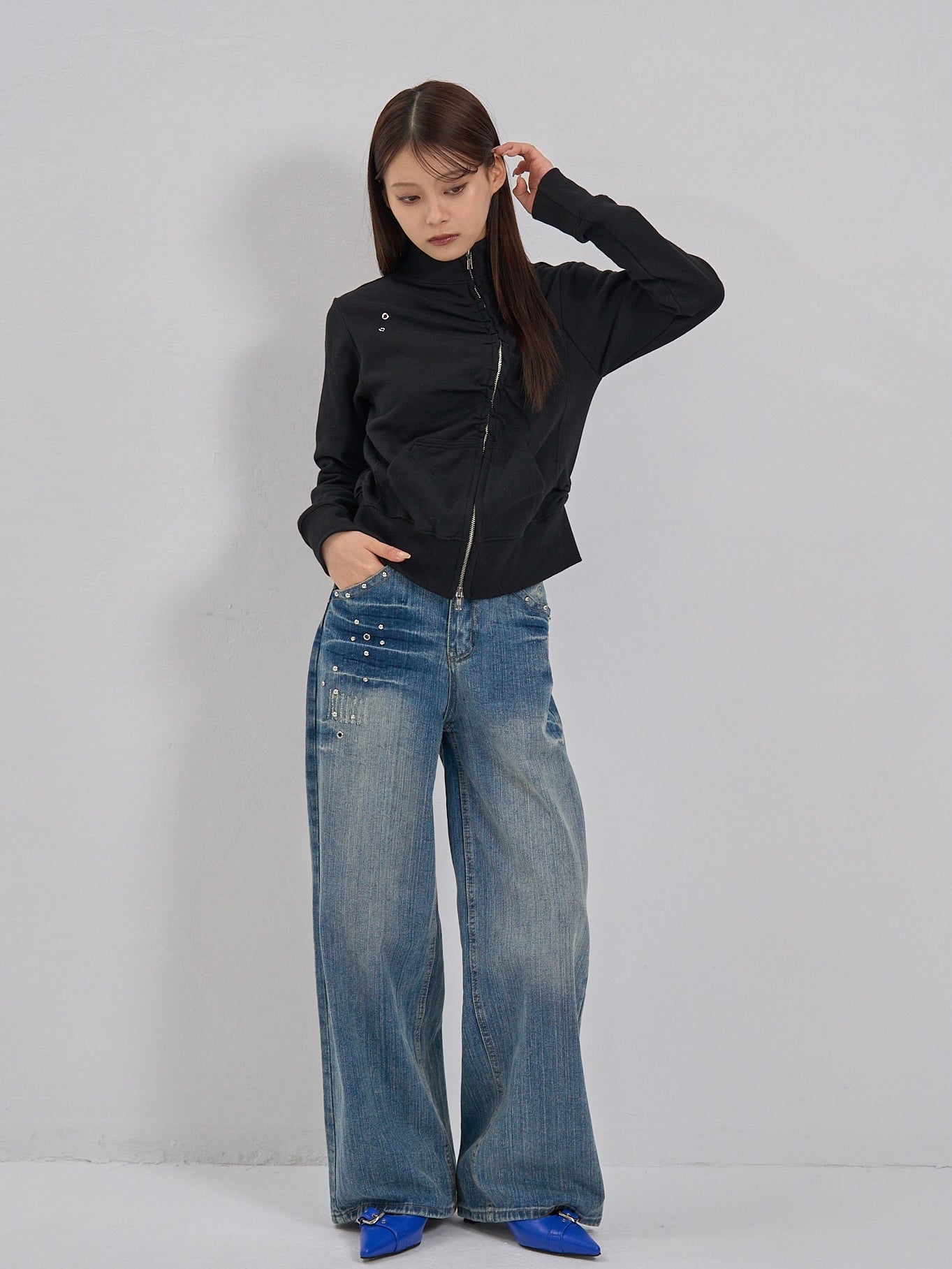 eyelet wave zip tops