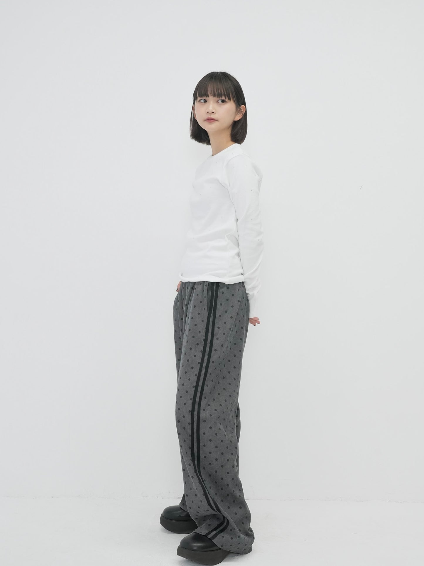 dot wide line pants