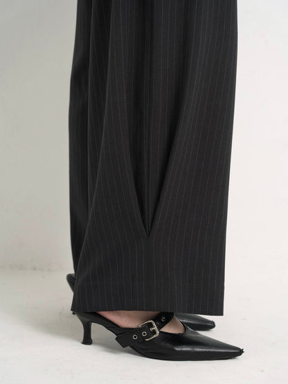 wide stripe tuck pants