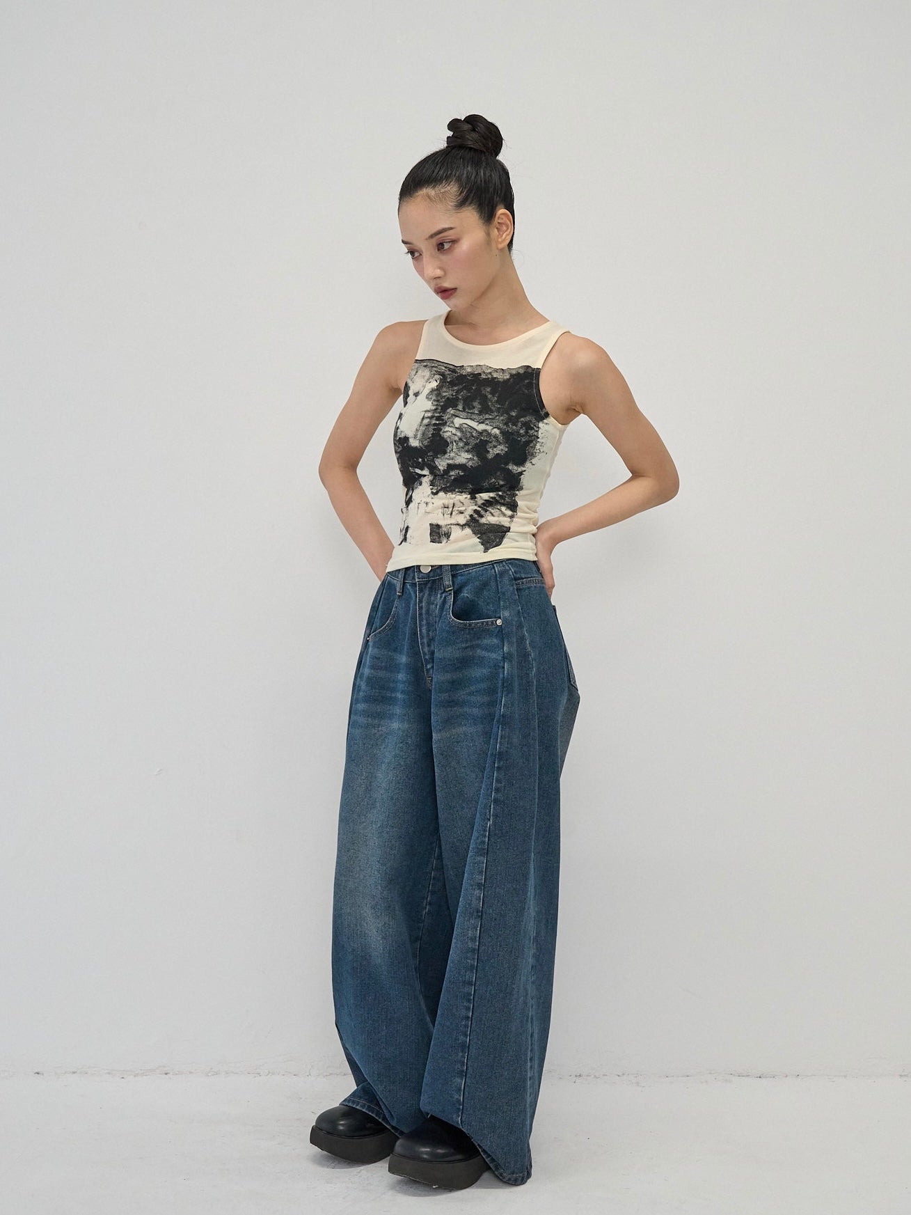 art print tank top