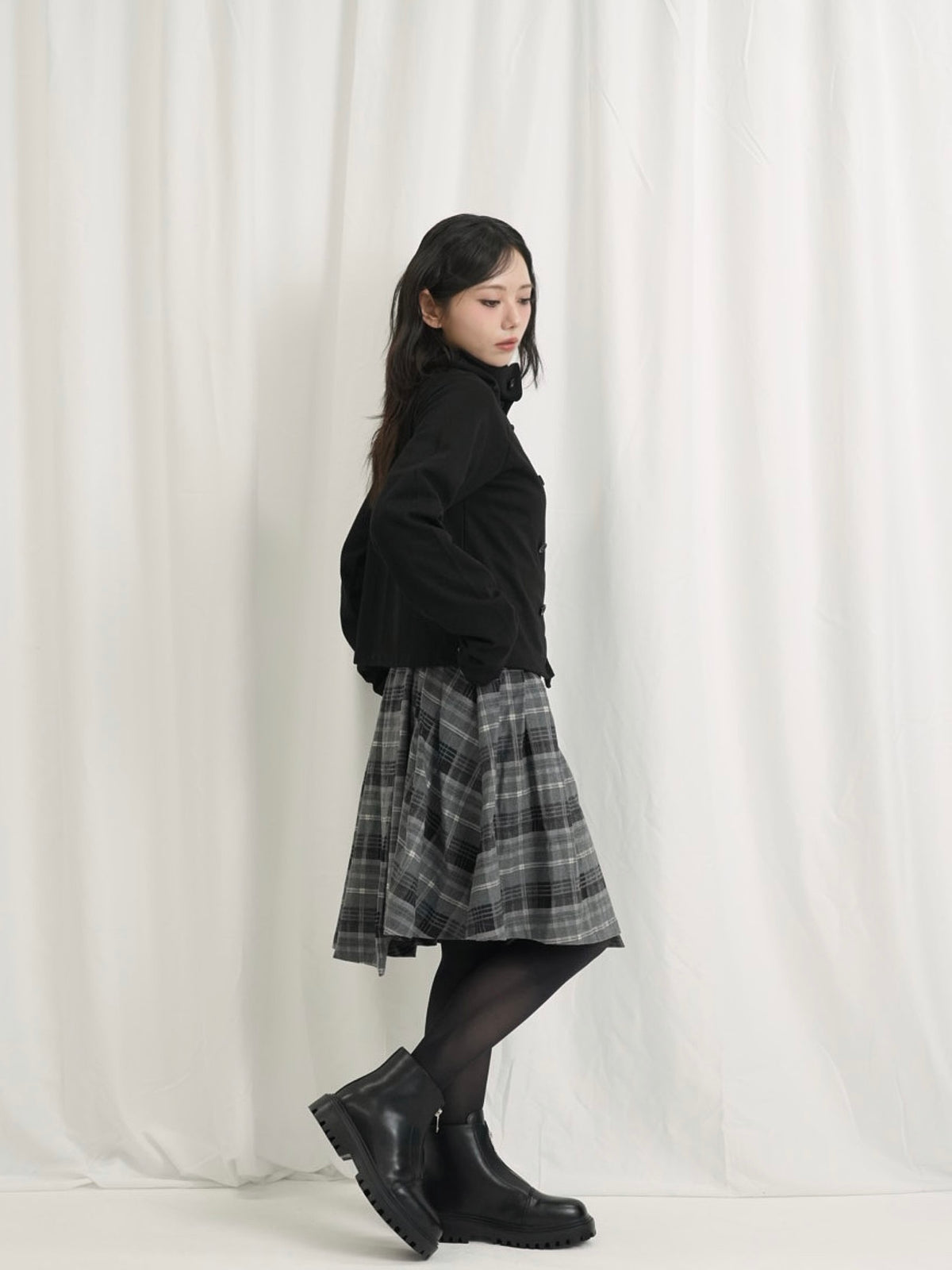 minimal double button cardigan