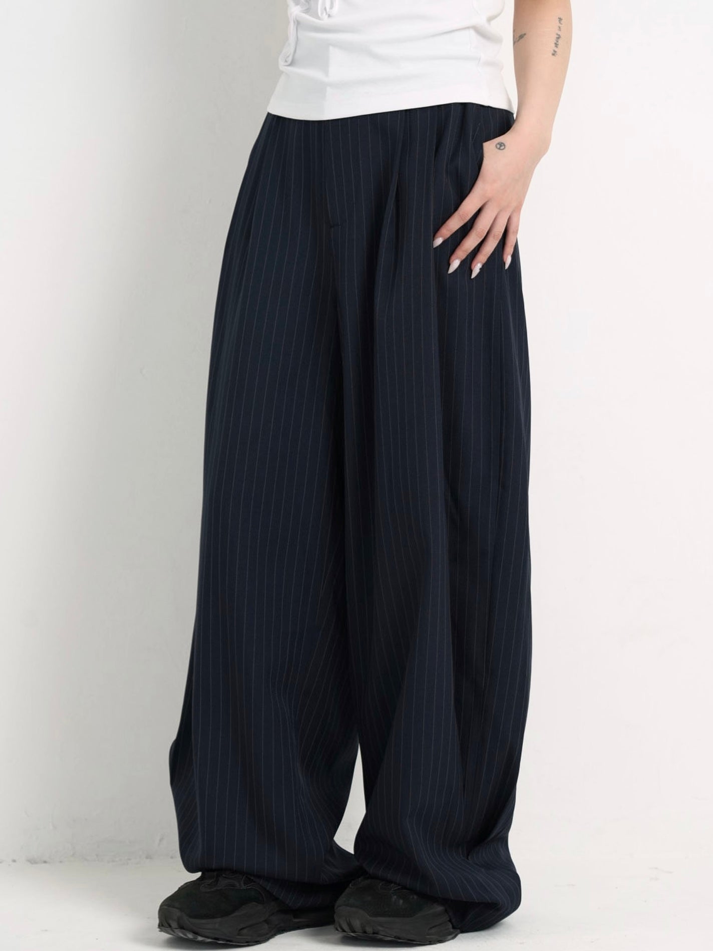 wide stripe tuck pants – enewdnina