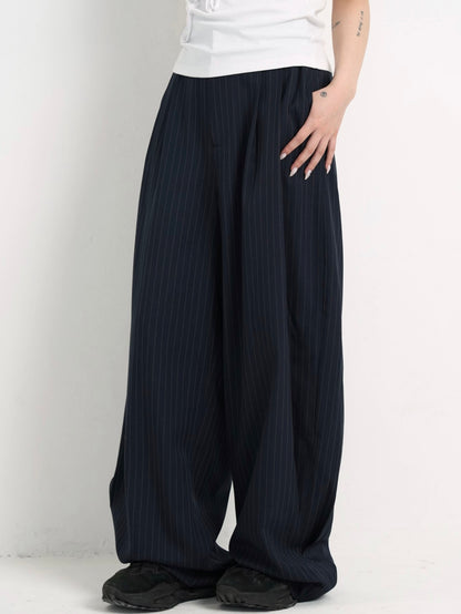 wide stripe tuck pants
