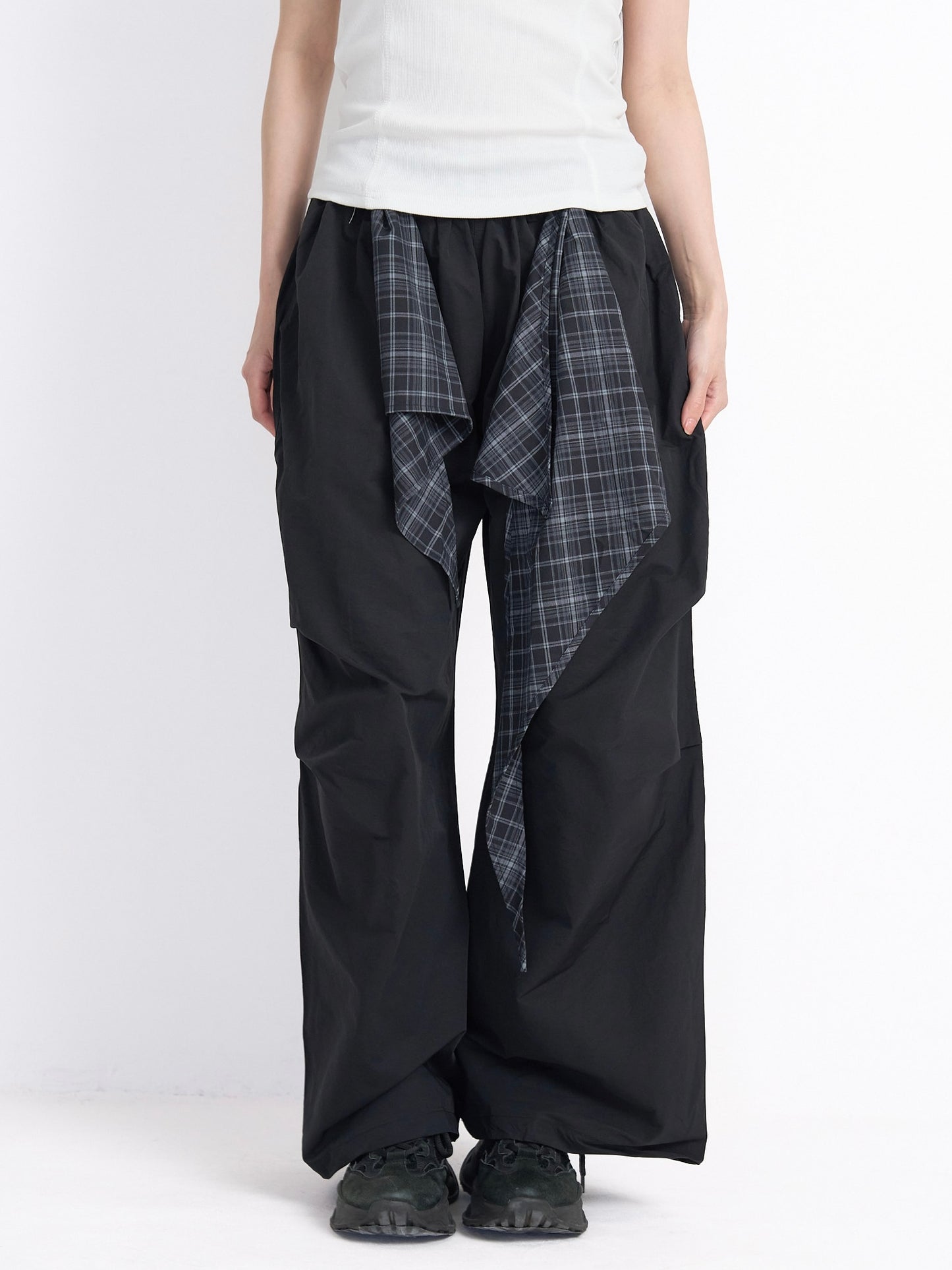 check loop wide pants