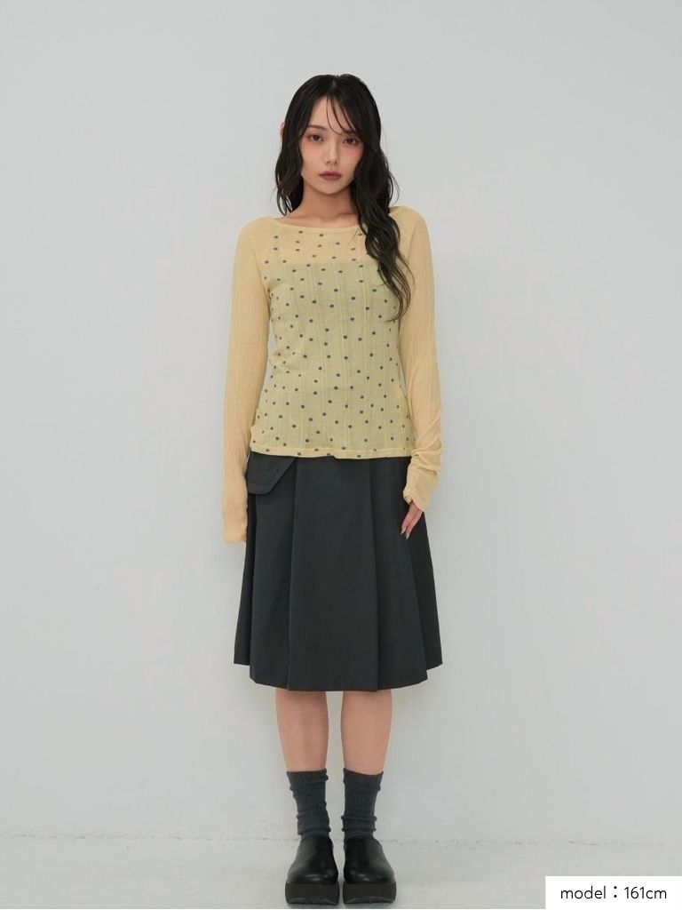 light dot raglan tops