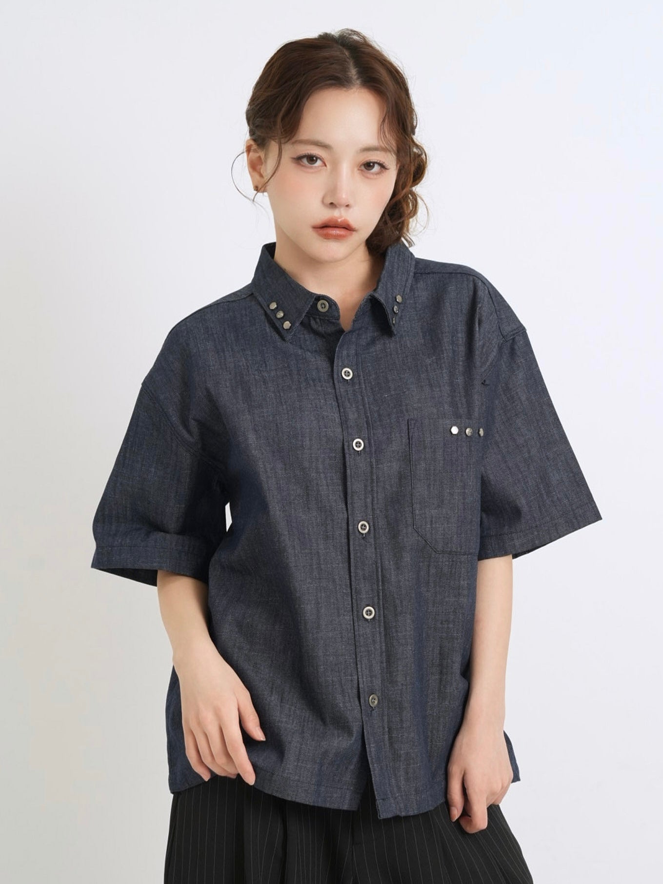 cropped stud denim shirt